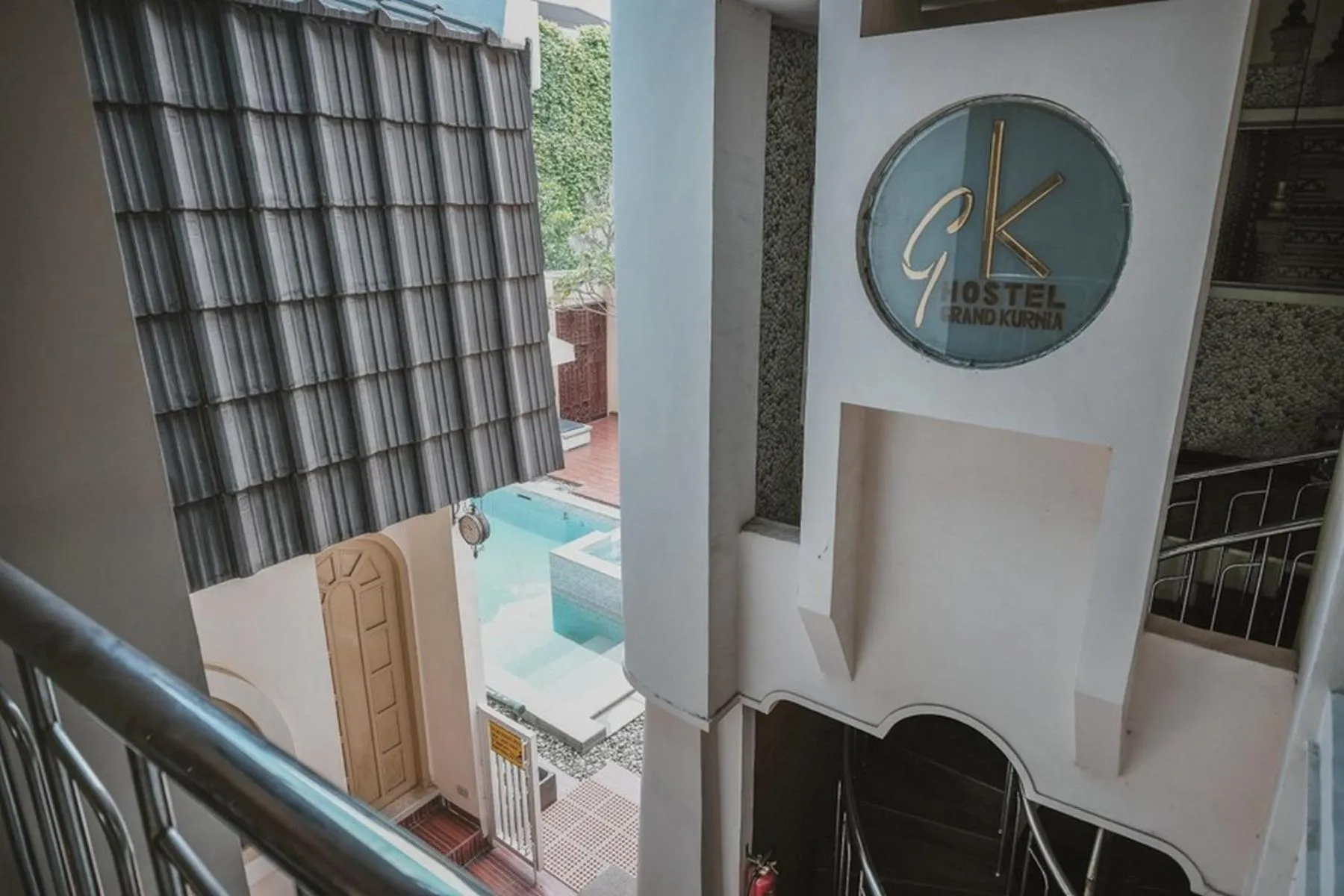 Balcony/Terrace in RedDoorz Plus @ Tanjung Karang Lampung 2