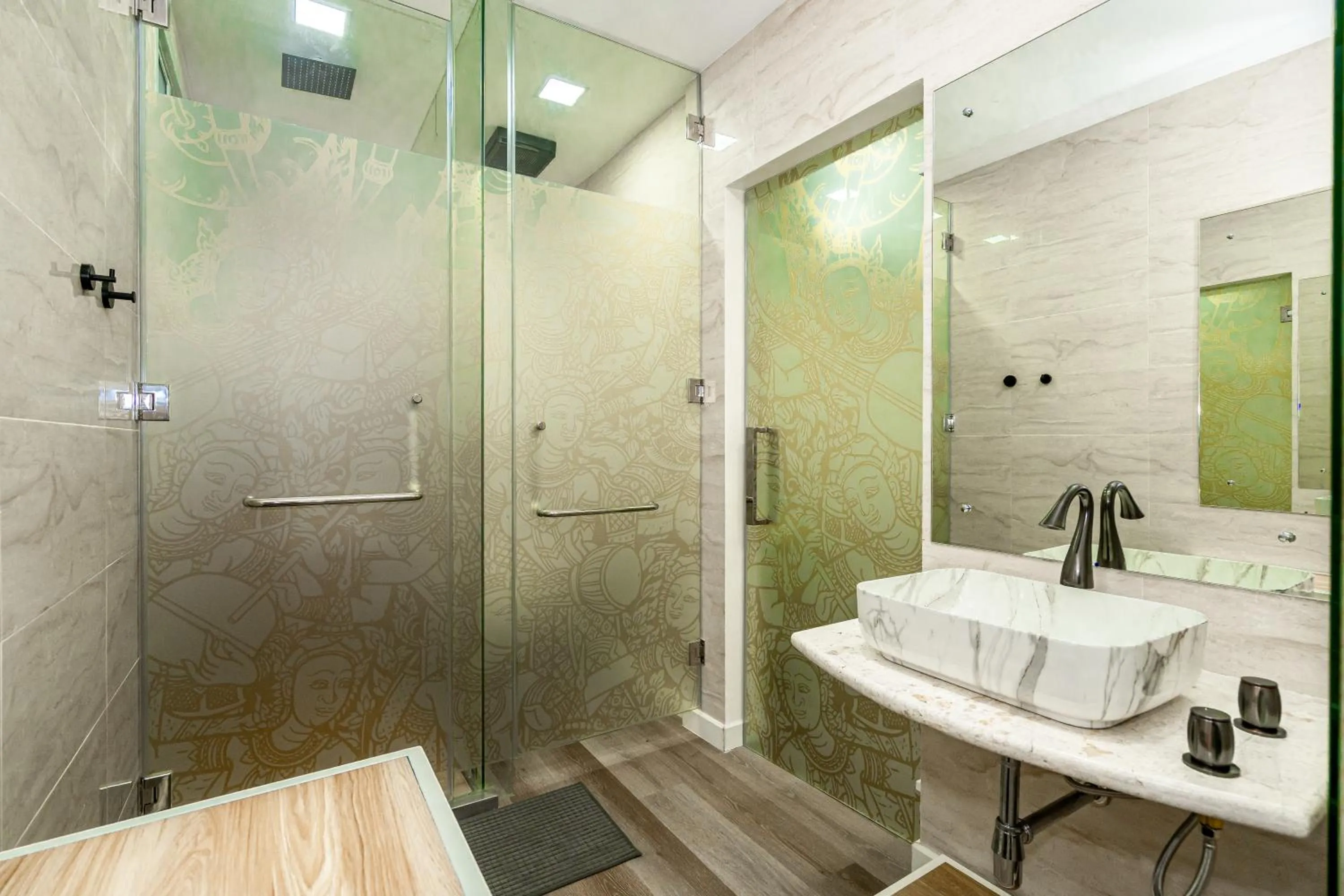 Shower in The Color Kata