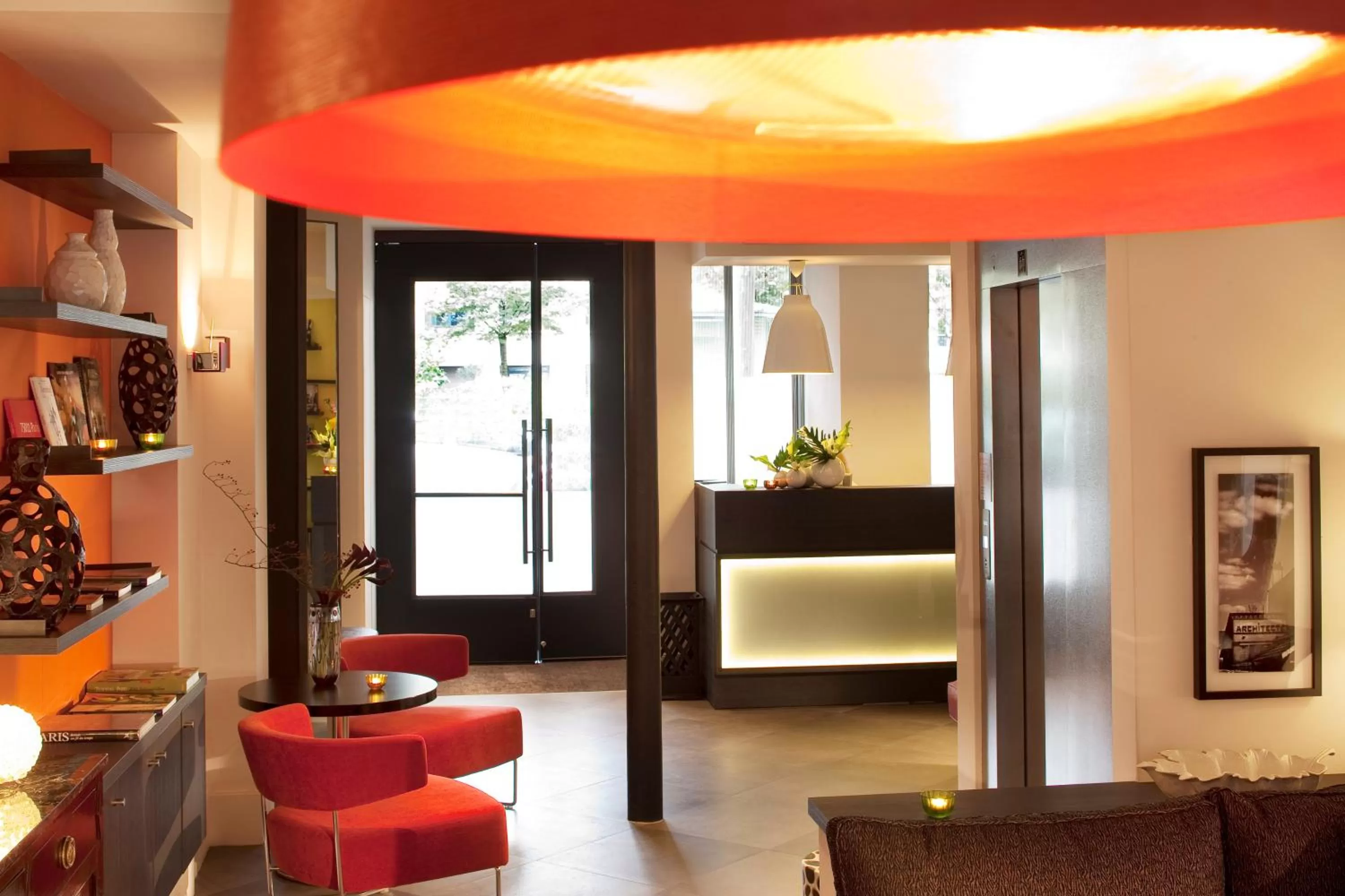 Lounge or bar in Hôtel Marais Bastille