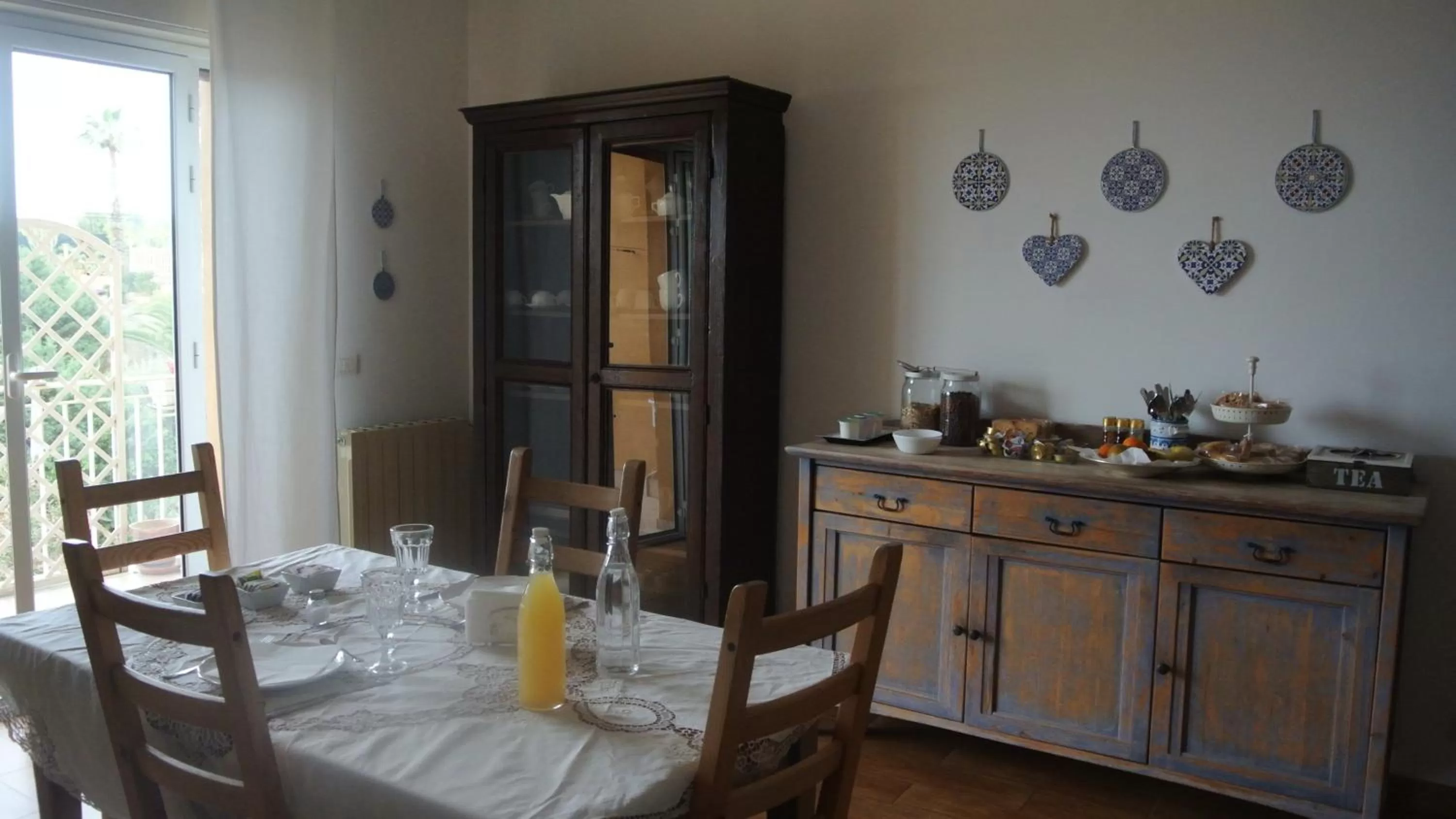 Continental breakfast in B&B Via Dei Templi