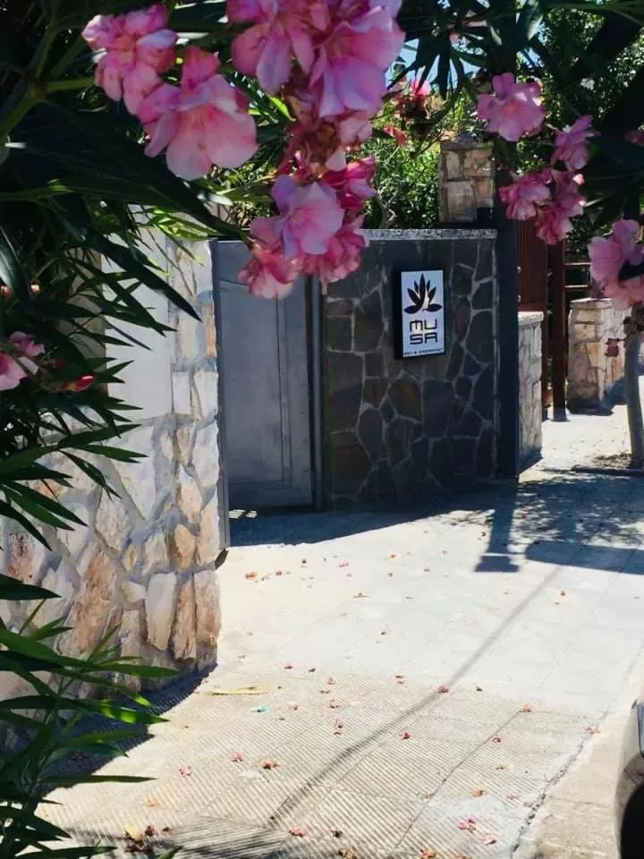 Facade/entrance in Musa B&B