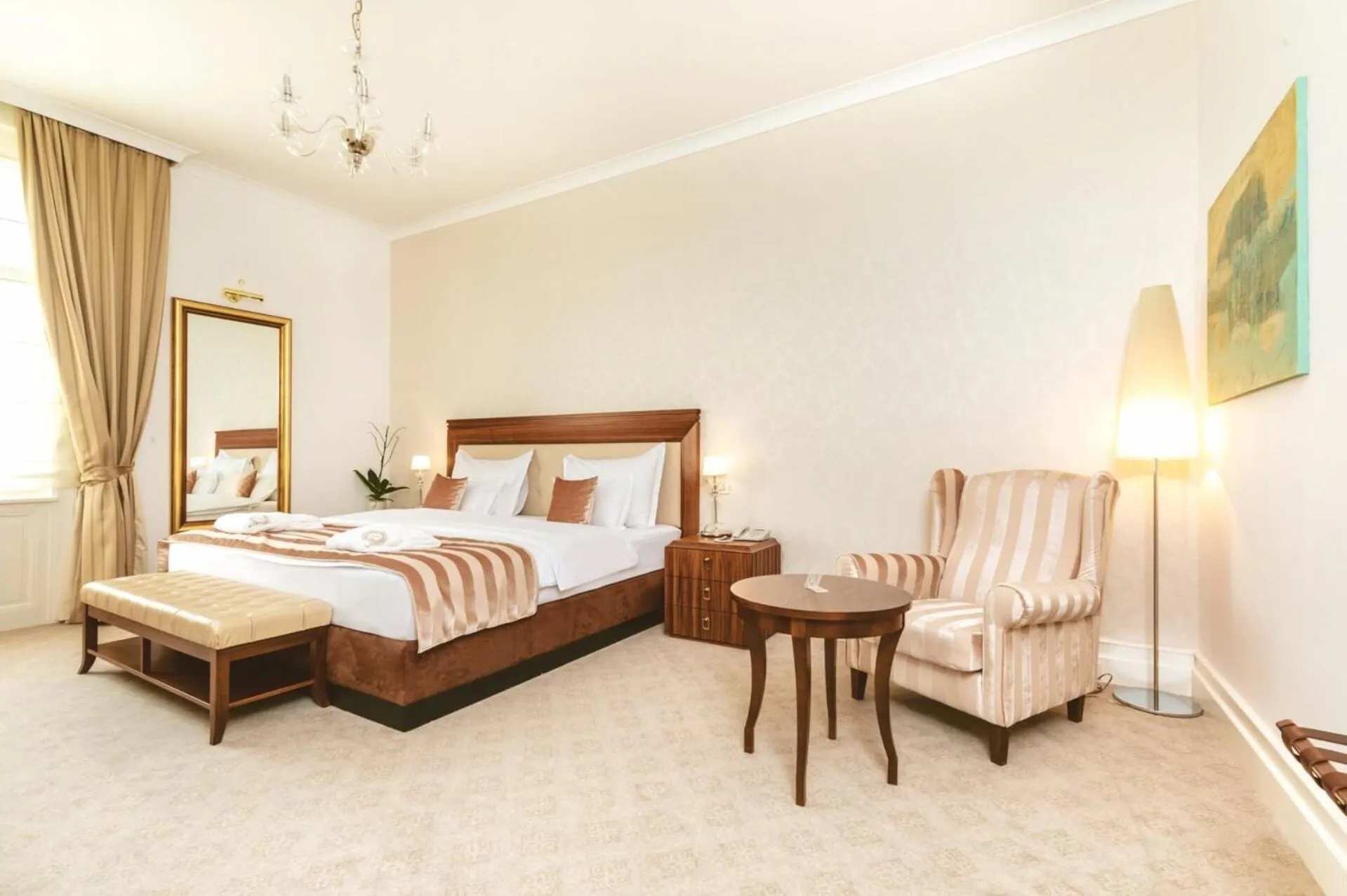 Bed in Hotel Le Premier