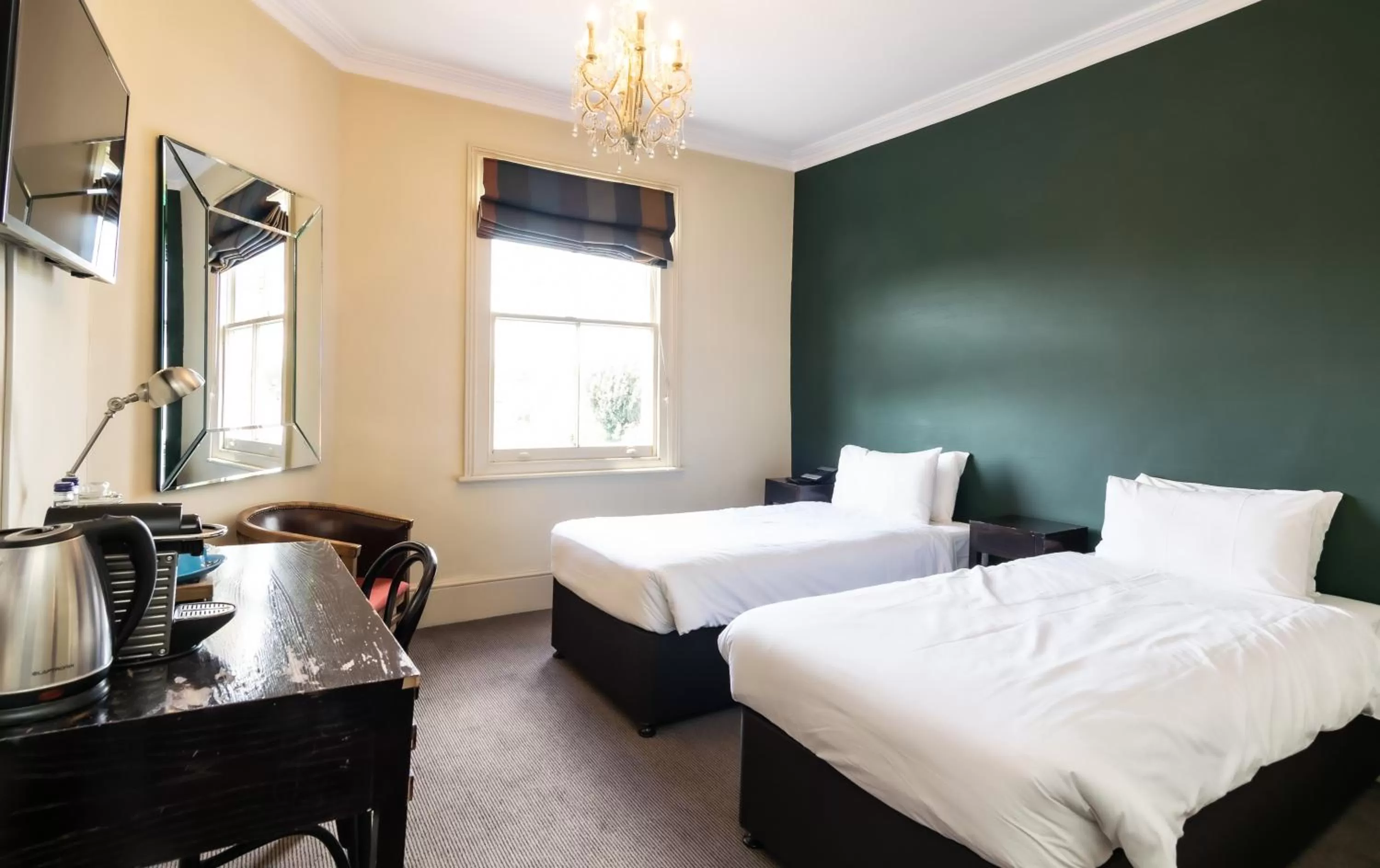 Bed in Kew Gardens Hotel