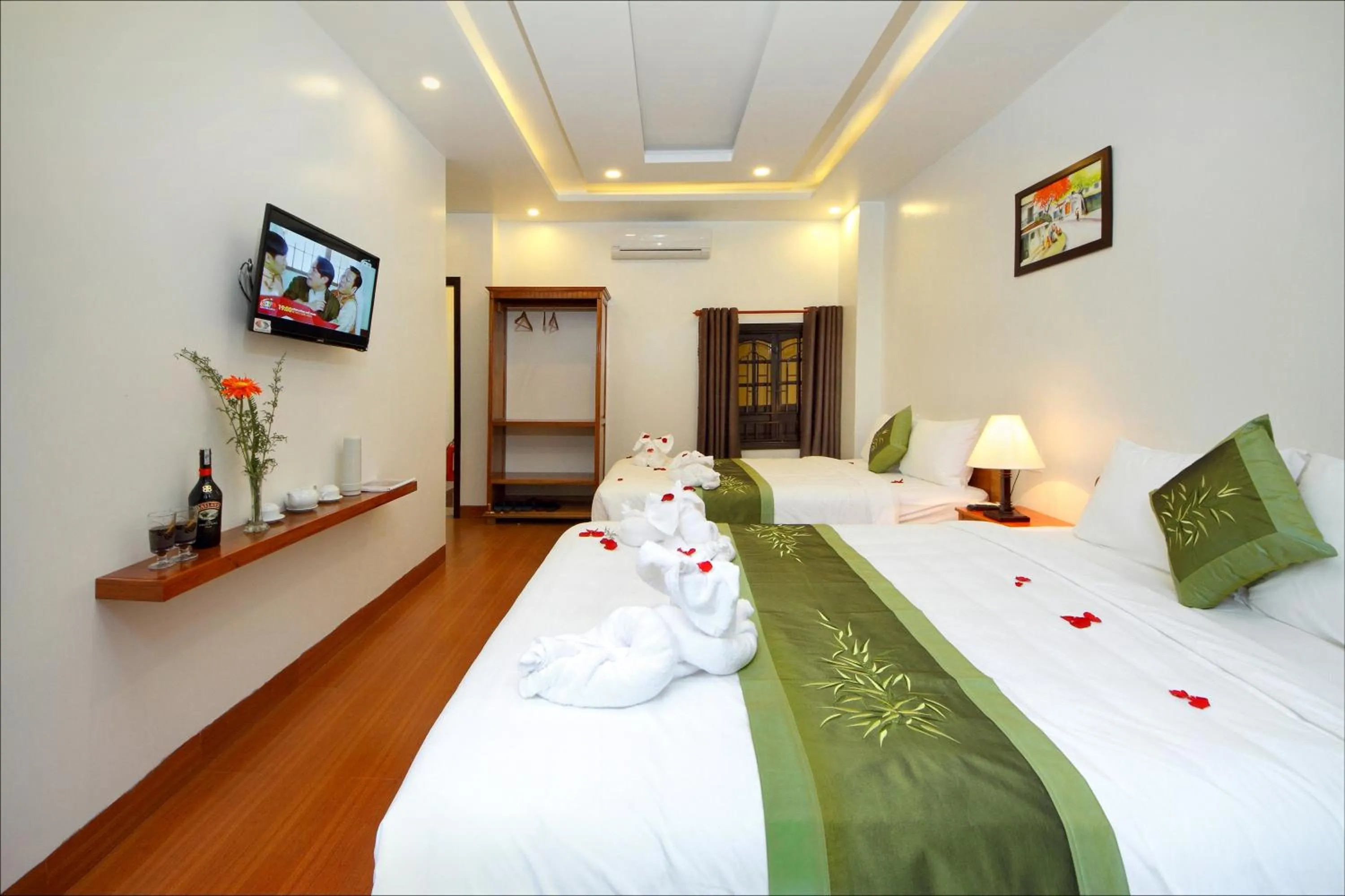 Bedroom, Bed in Blue Lake Homestay