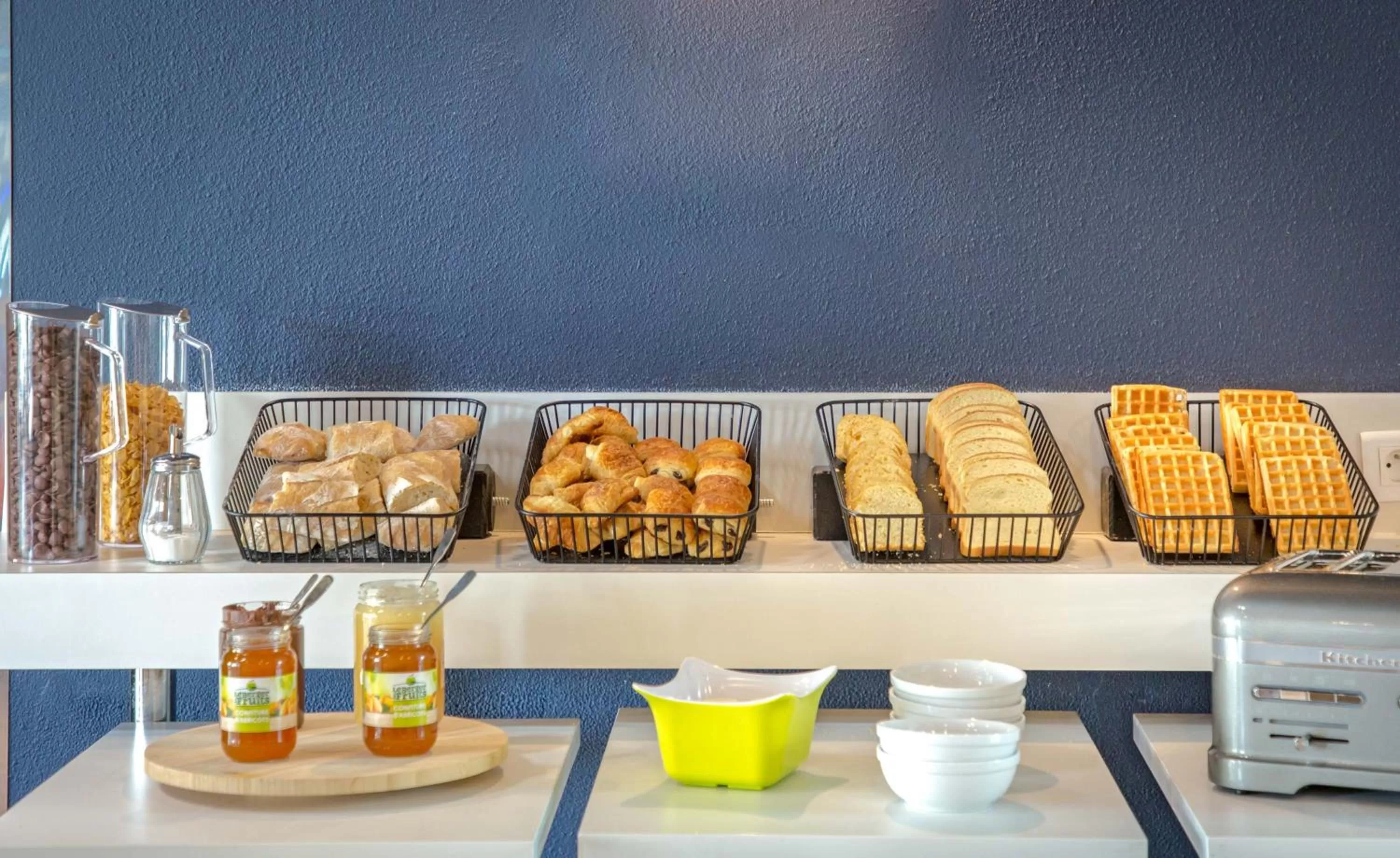 Breakfast in ibis budget Aubagne Paluds Agora