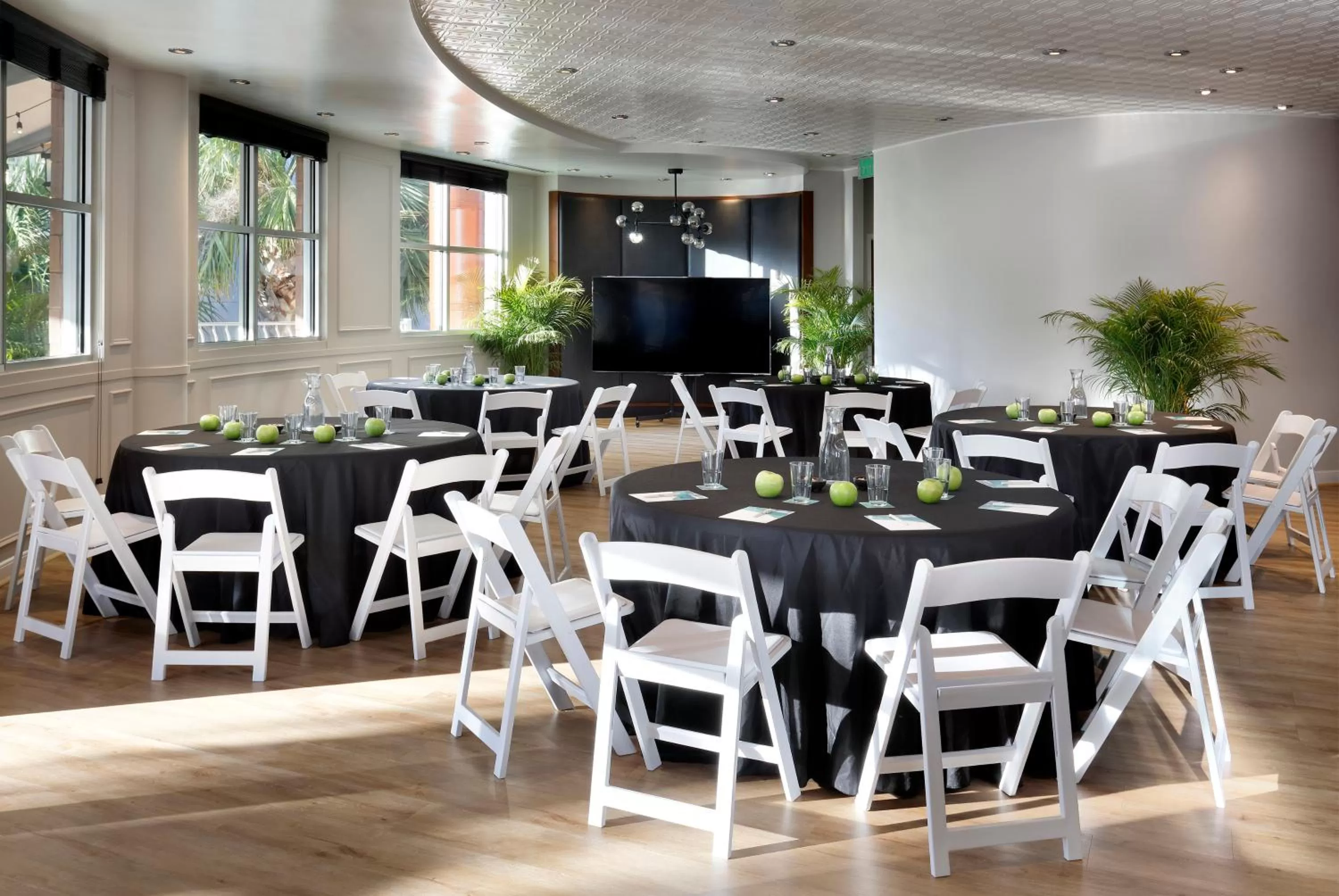 Restaurant/places to eat in Meliá Orlando Celebration