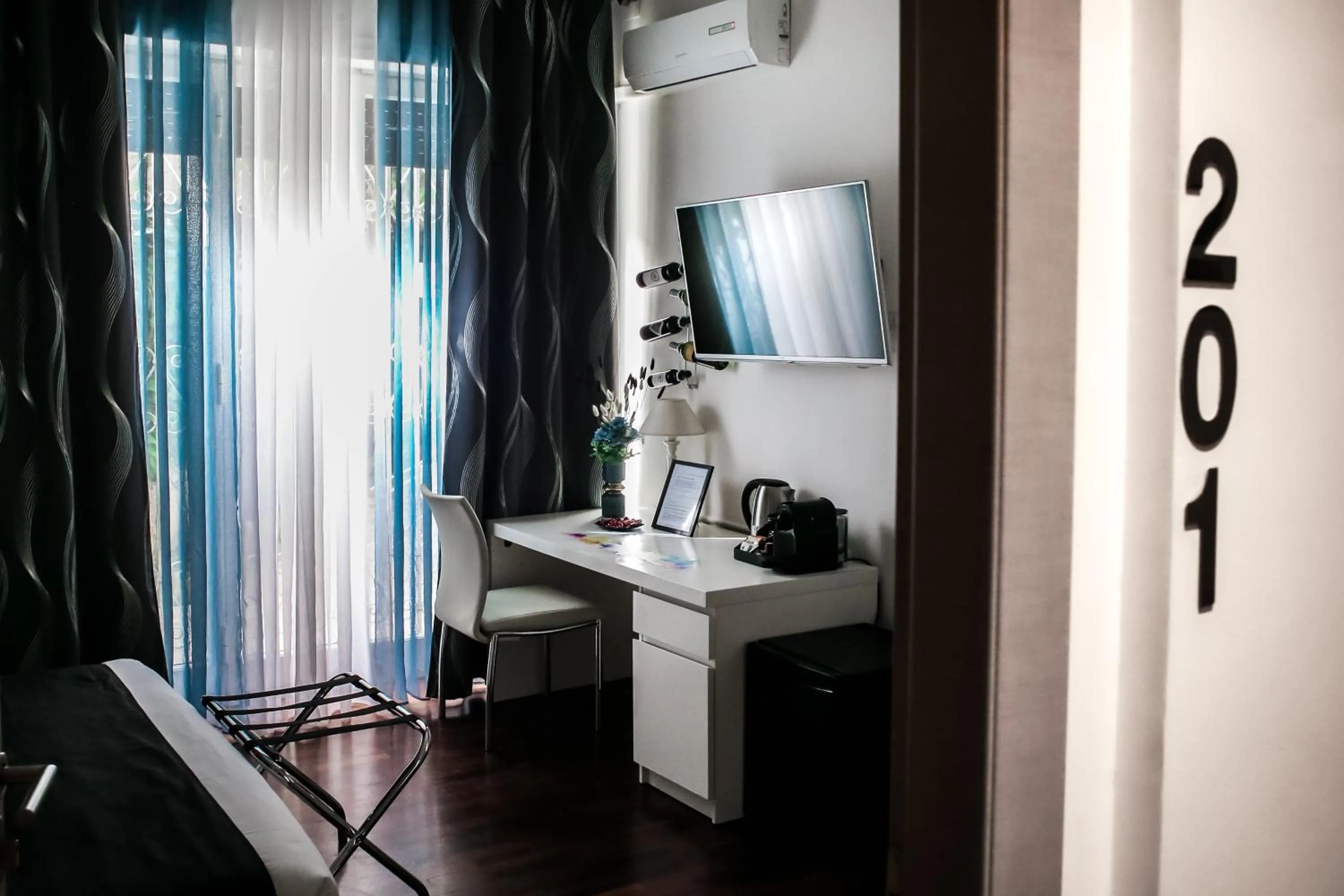 TV and multimedia in Relais Circo Massimo