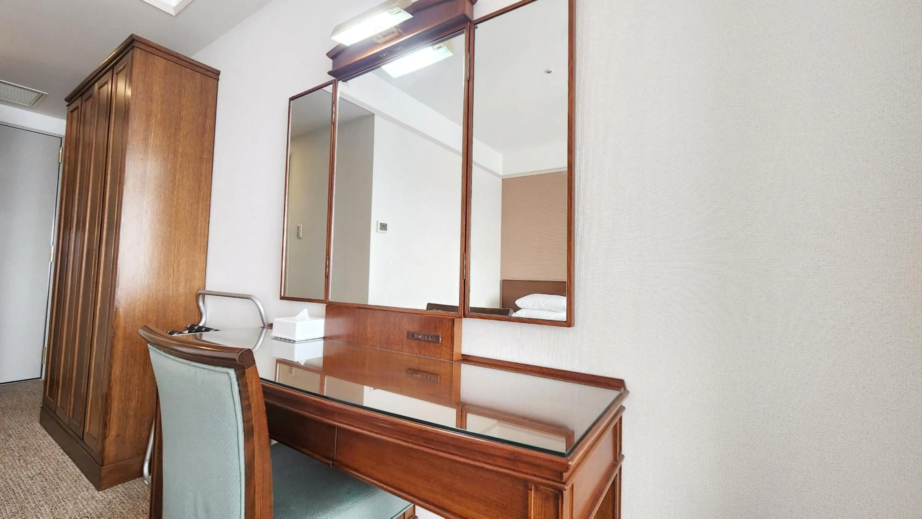 Photo of the whole room in Bellevue Garden Hotel Kansai International Airport