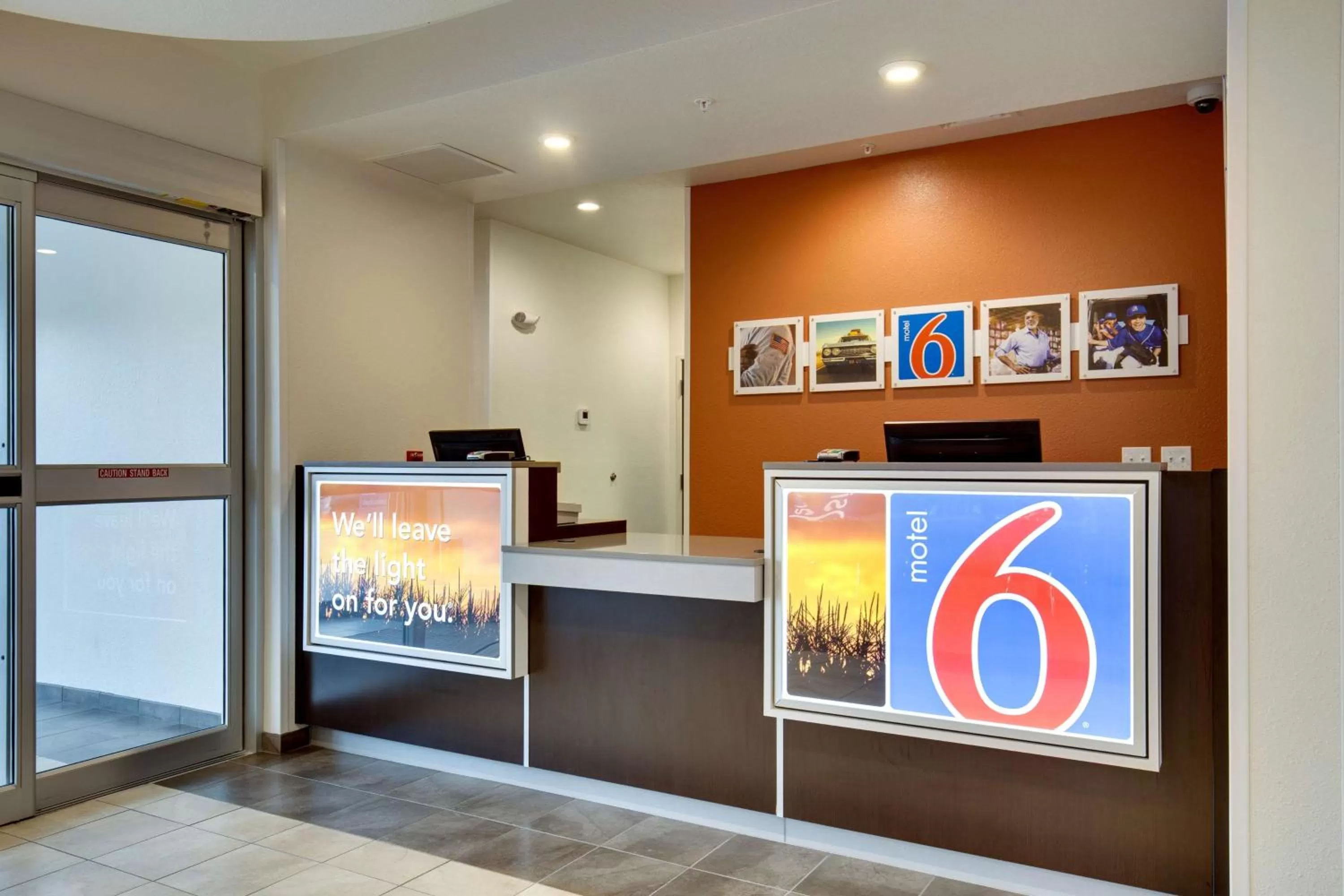 Lobby or reception in Motel 6 Poplar Bluff, MO