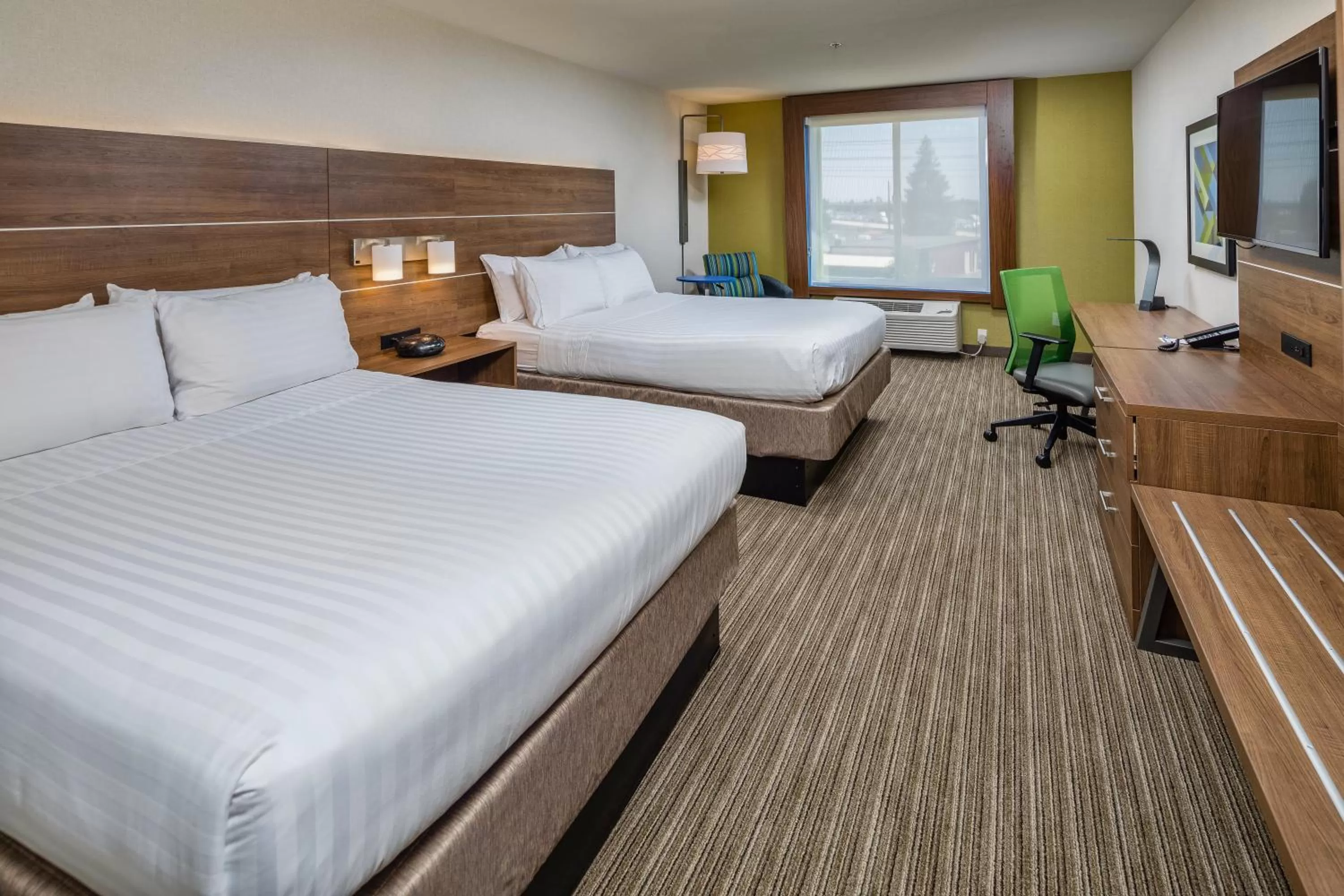 Photo of the whole room, Bed in Holiday Inn Express Hotel & Suites Modesto-Salida by IHG