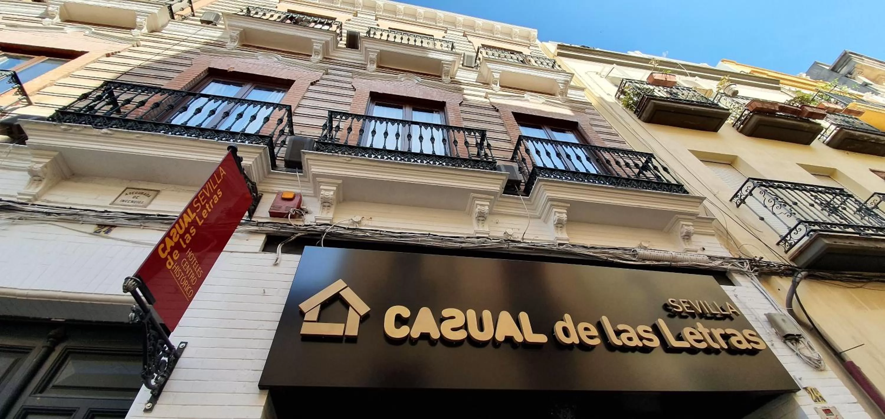 Facade/entrance in Casual de las Letras Sevilla