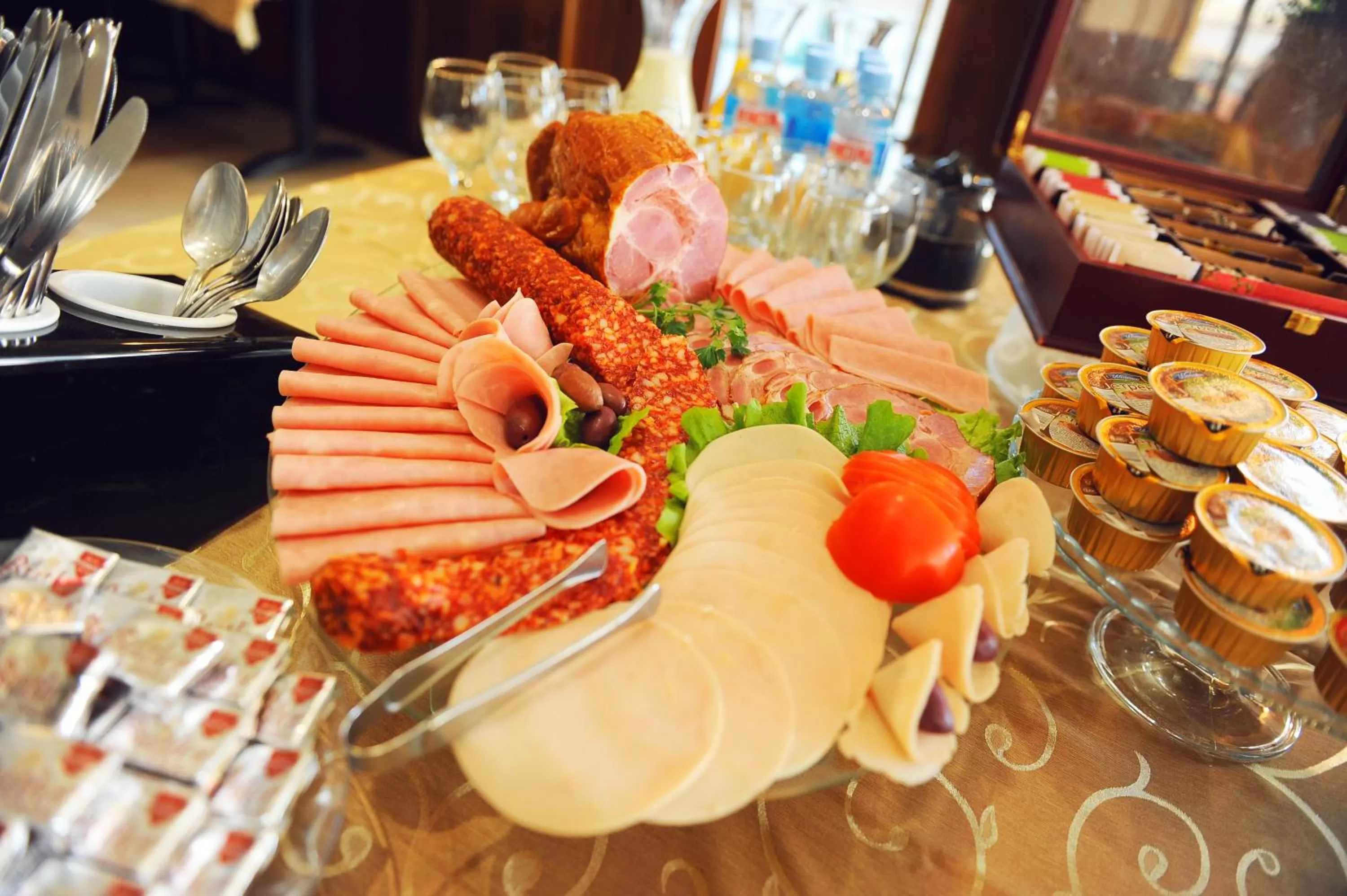 Breakfast in Hotel Treff