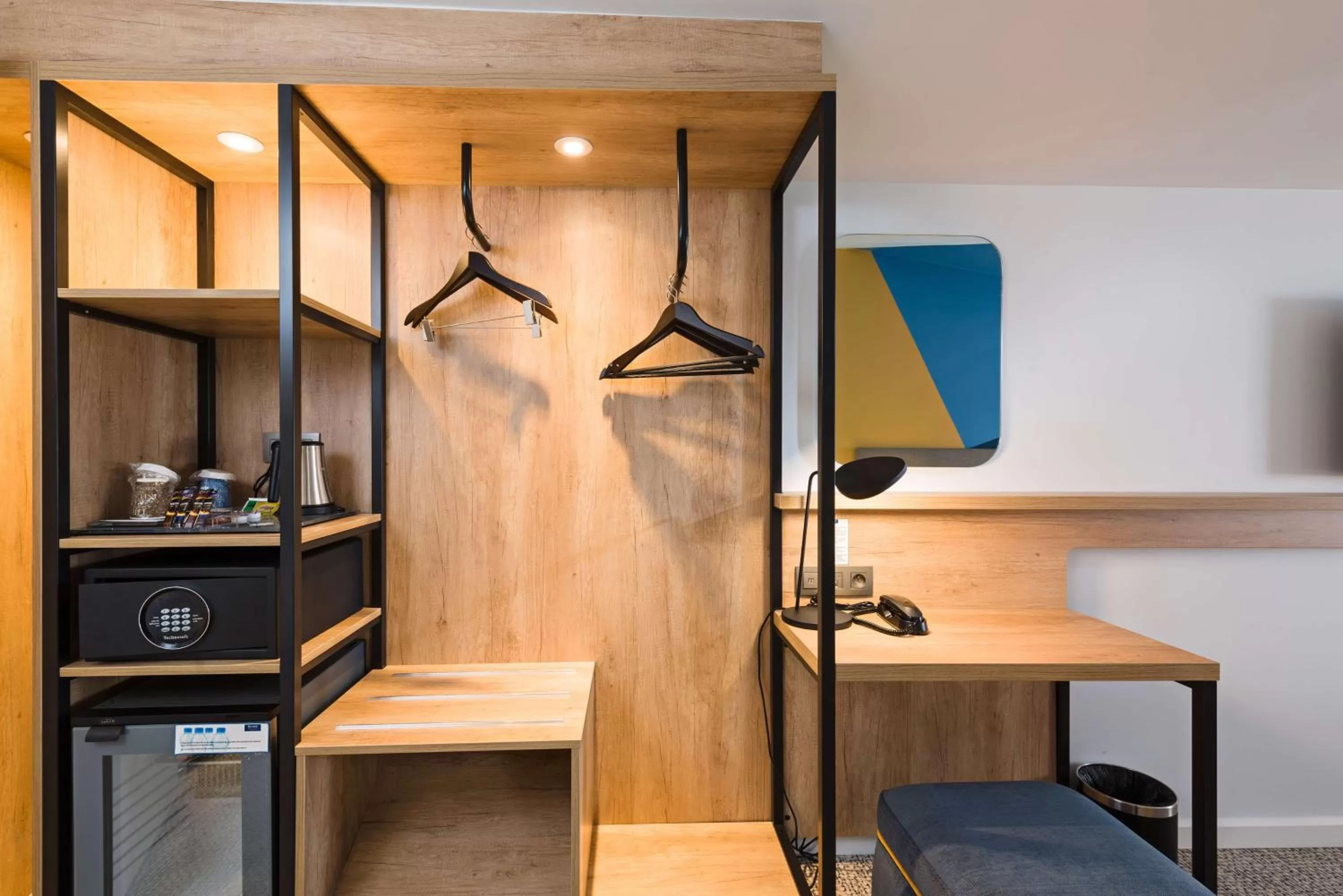 Deluxe King Room in Golden Tulip Bordeaux Euratlantique