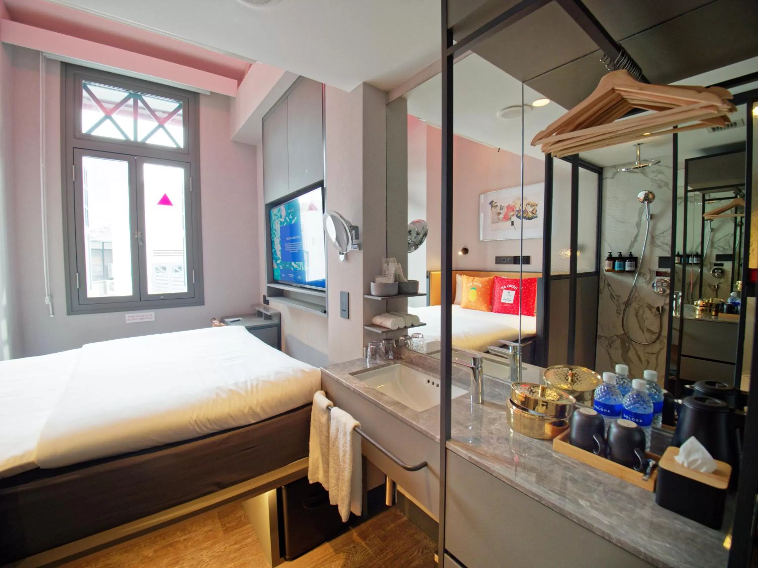 Photo of the whole room in Hotel Soloha at Chinatown