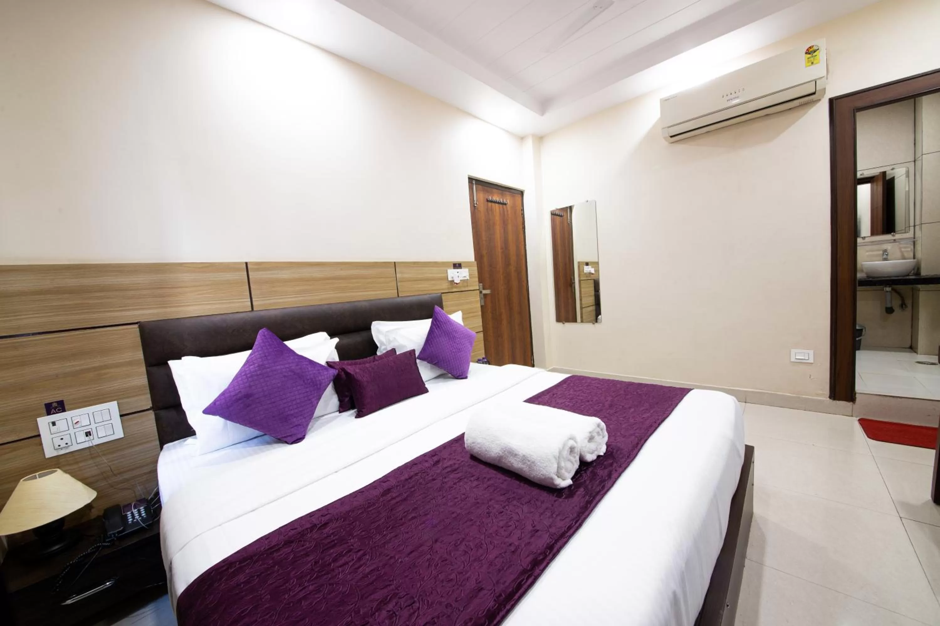 Bed in Perfectstayz Value Dwarkesh - Hotel Near Haridwar Railway station