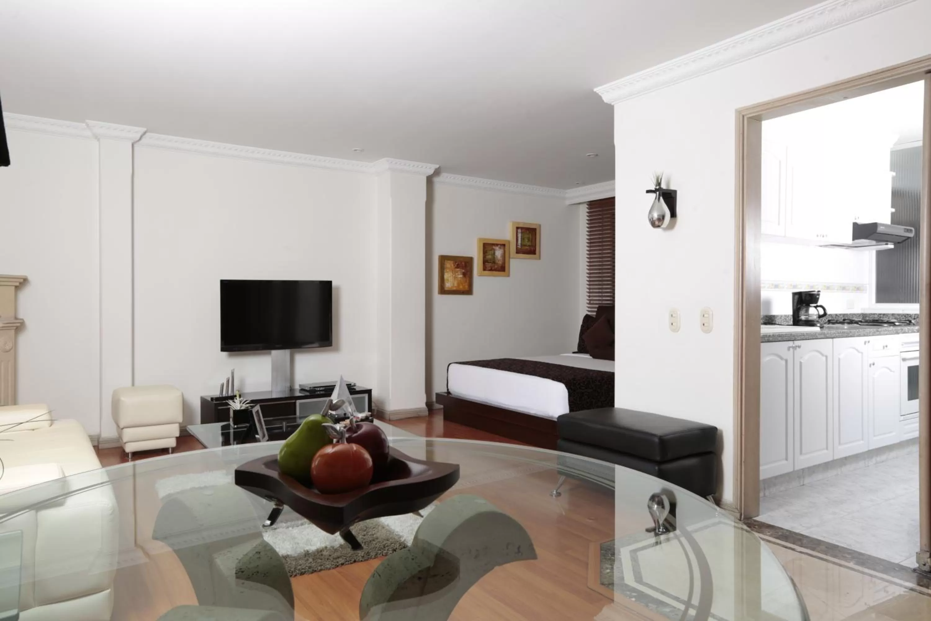 Living room in Hotel Suites 108