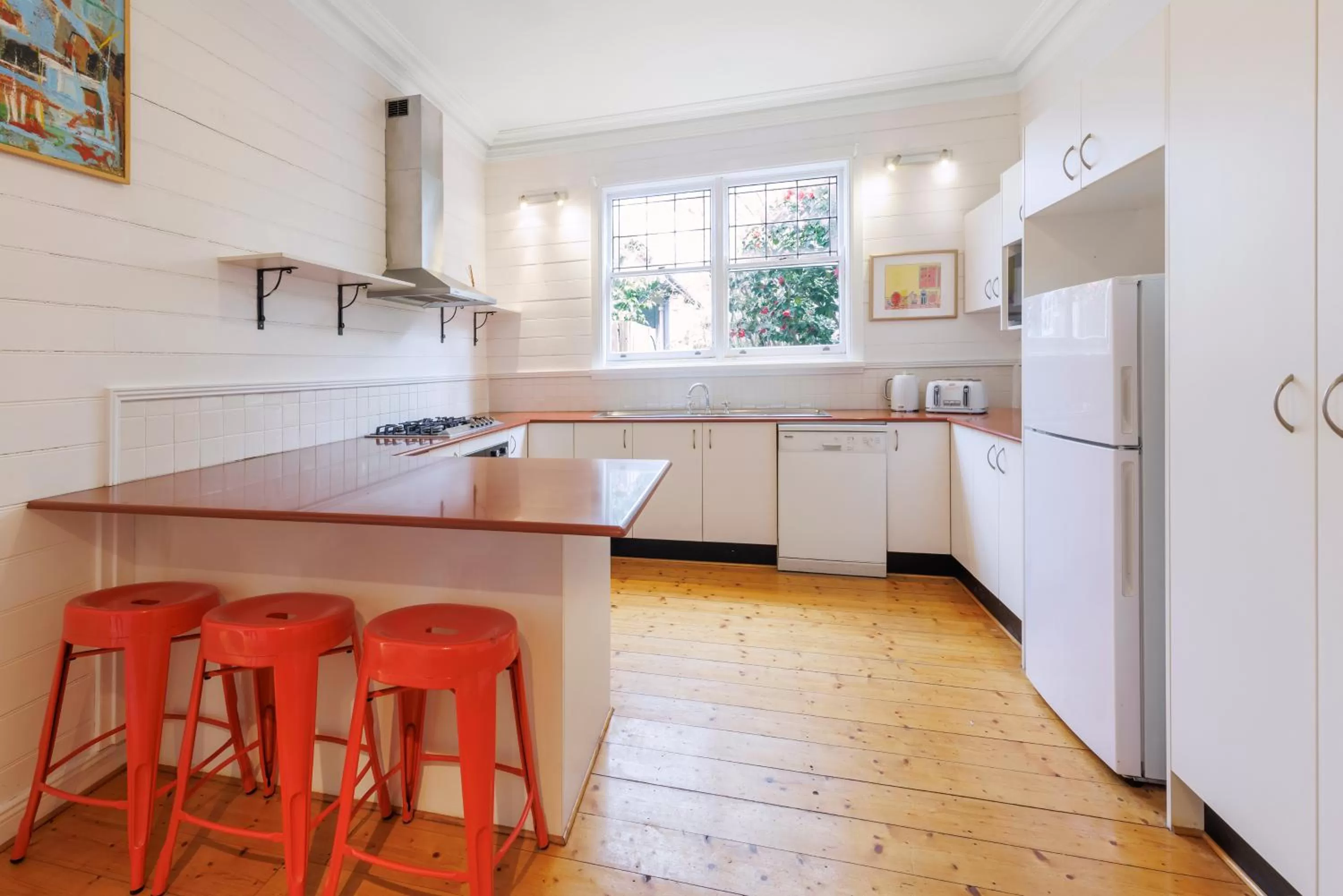 kitchen in Hotel Blue & Cottages Katoomba
