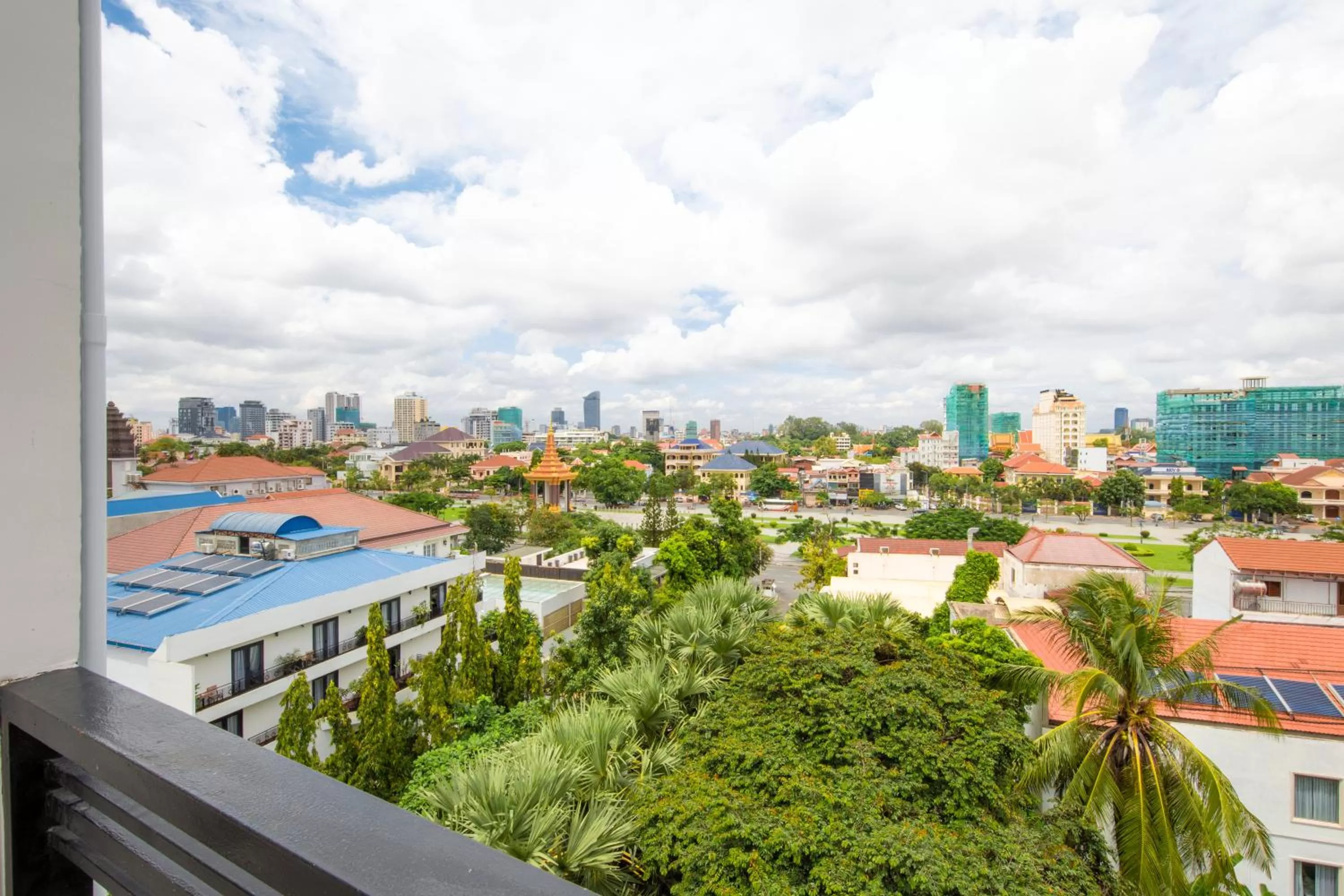 Property building, Pool View in Sovanna Hotel