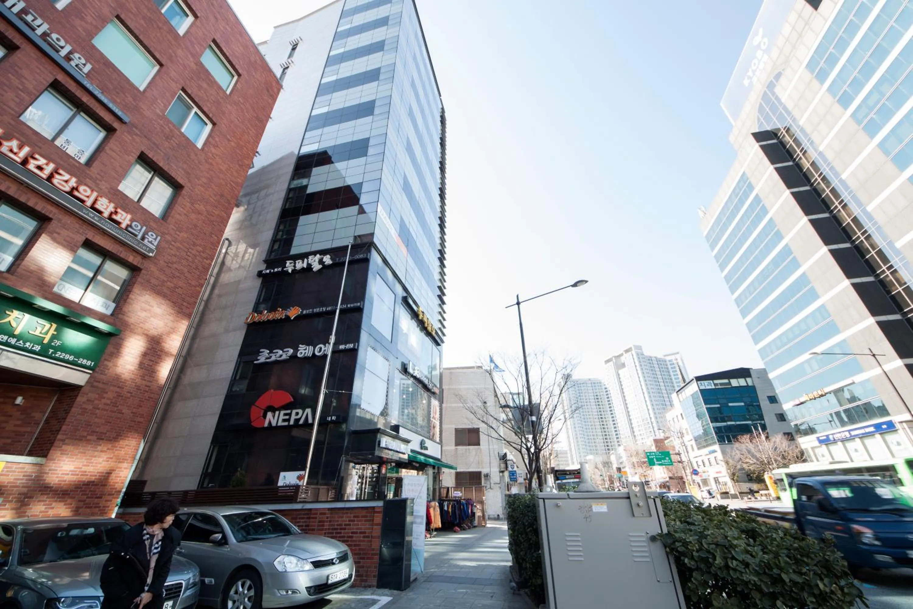 Property building in K-Grand Hostel Dongdaemun