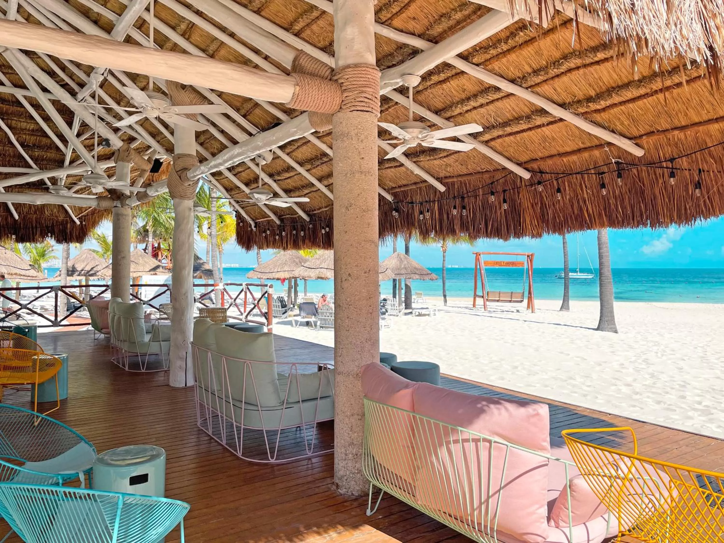 Lounge or bar in Presidente InterContinental Cancun Resort