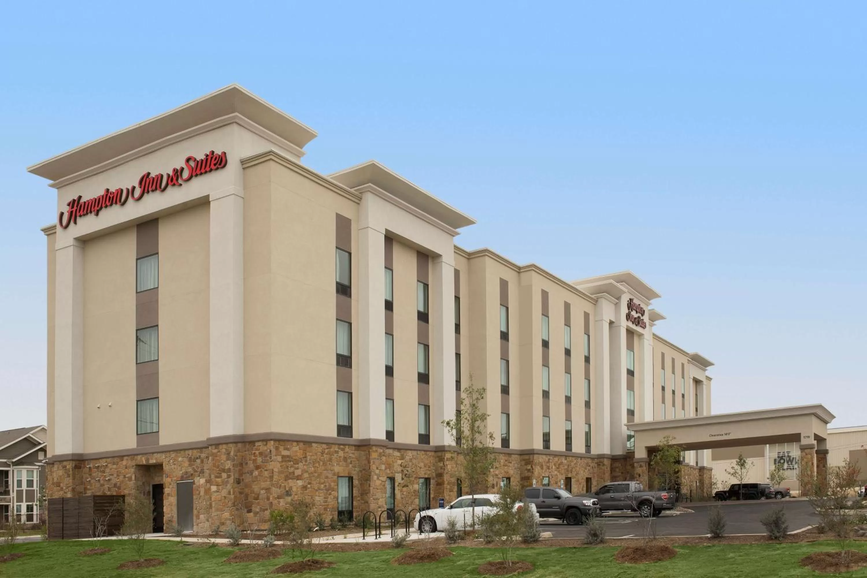 Property building in Hampton Inn & Suites San Antonio Lackland AFB SeaWorld