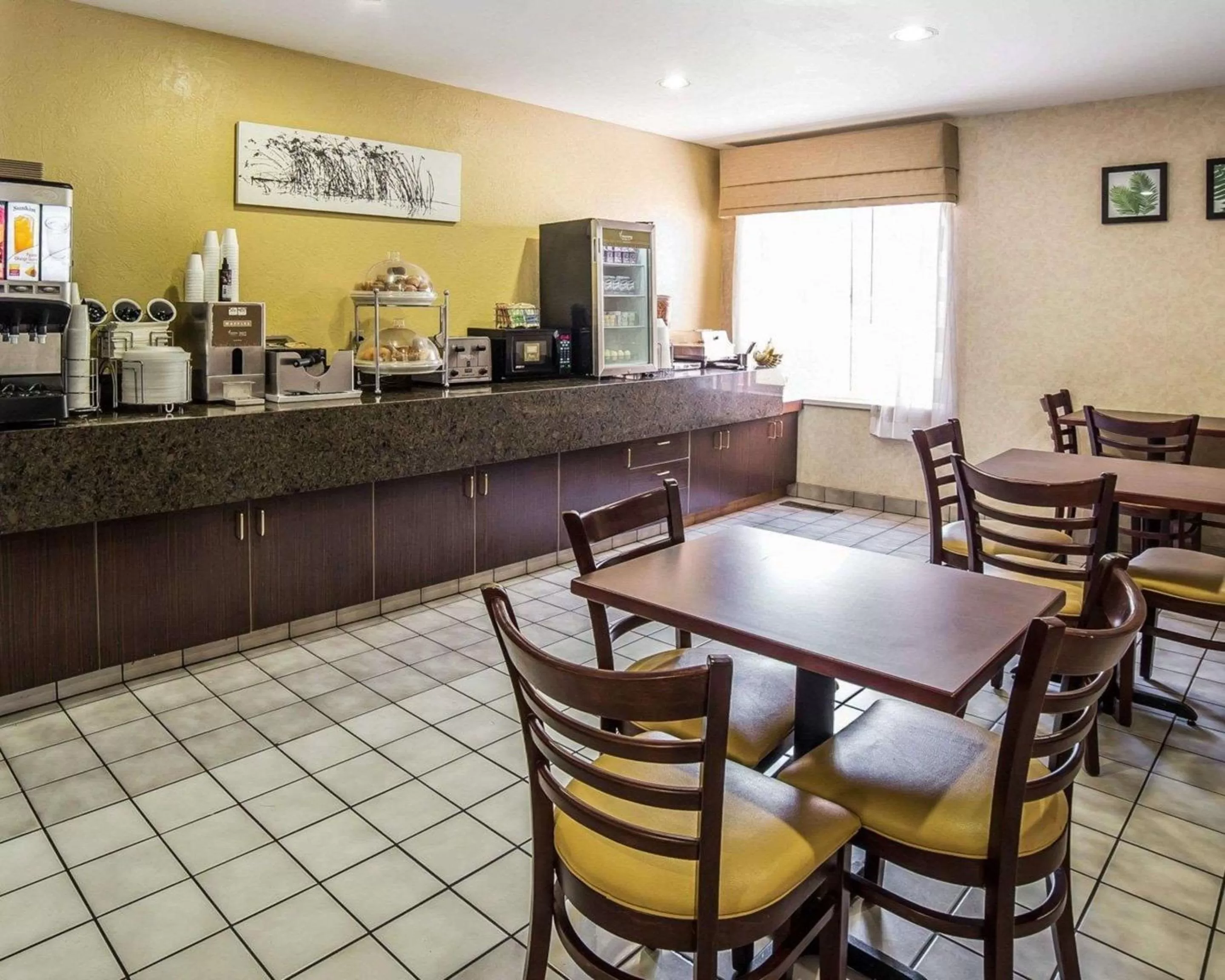 Restaurant/places to eat in Quality Inn Moab Slickrock Area