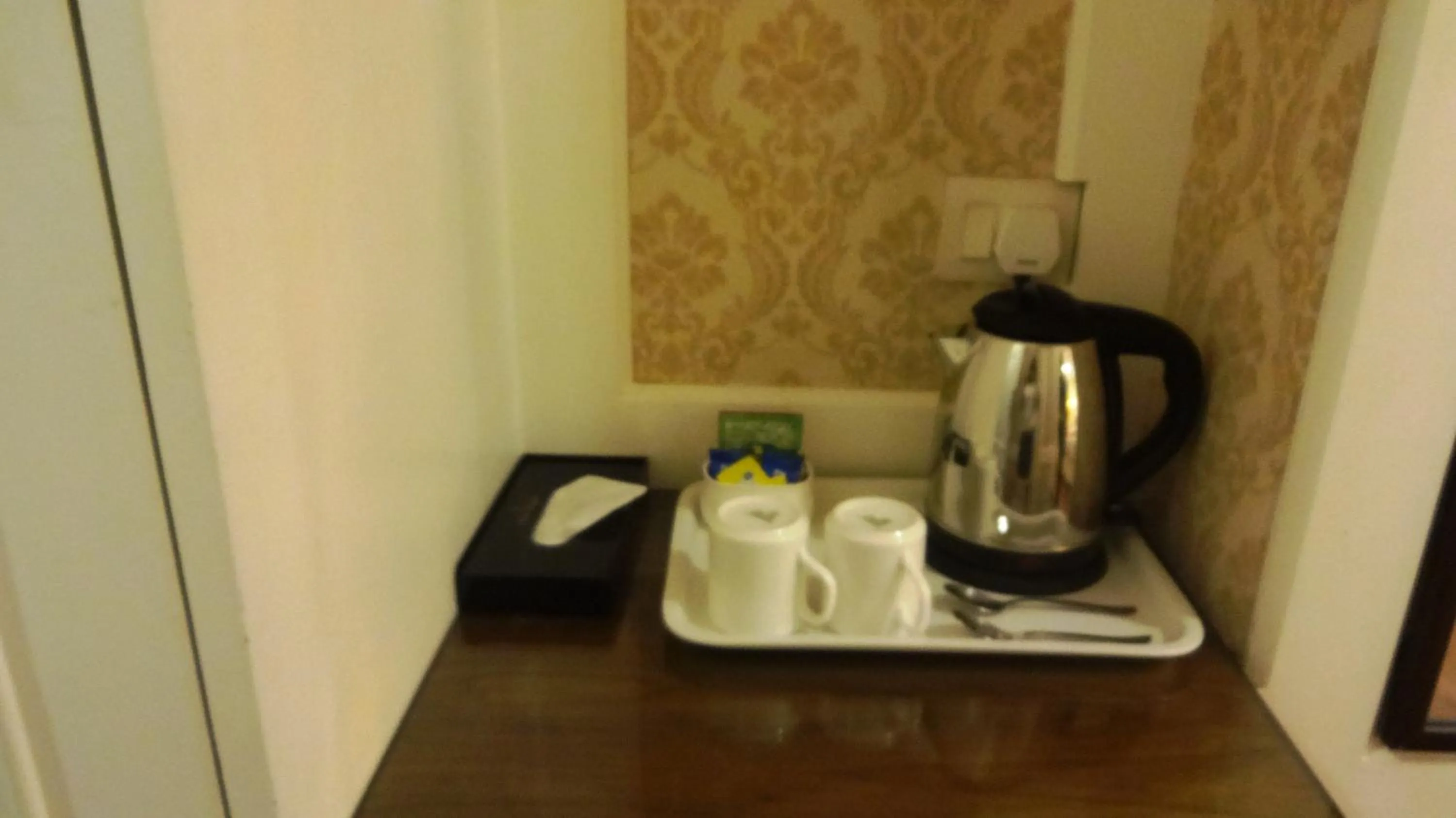 Coffee/tea facilities in Hotel Bright