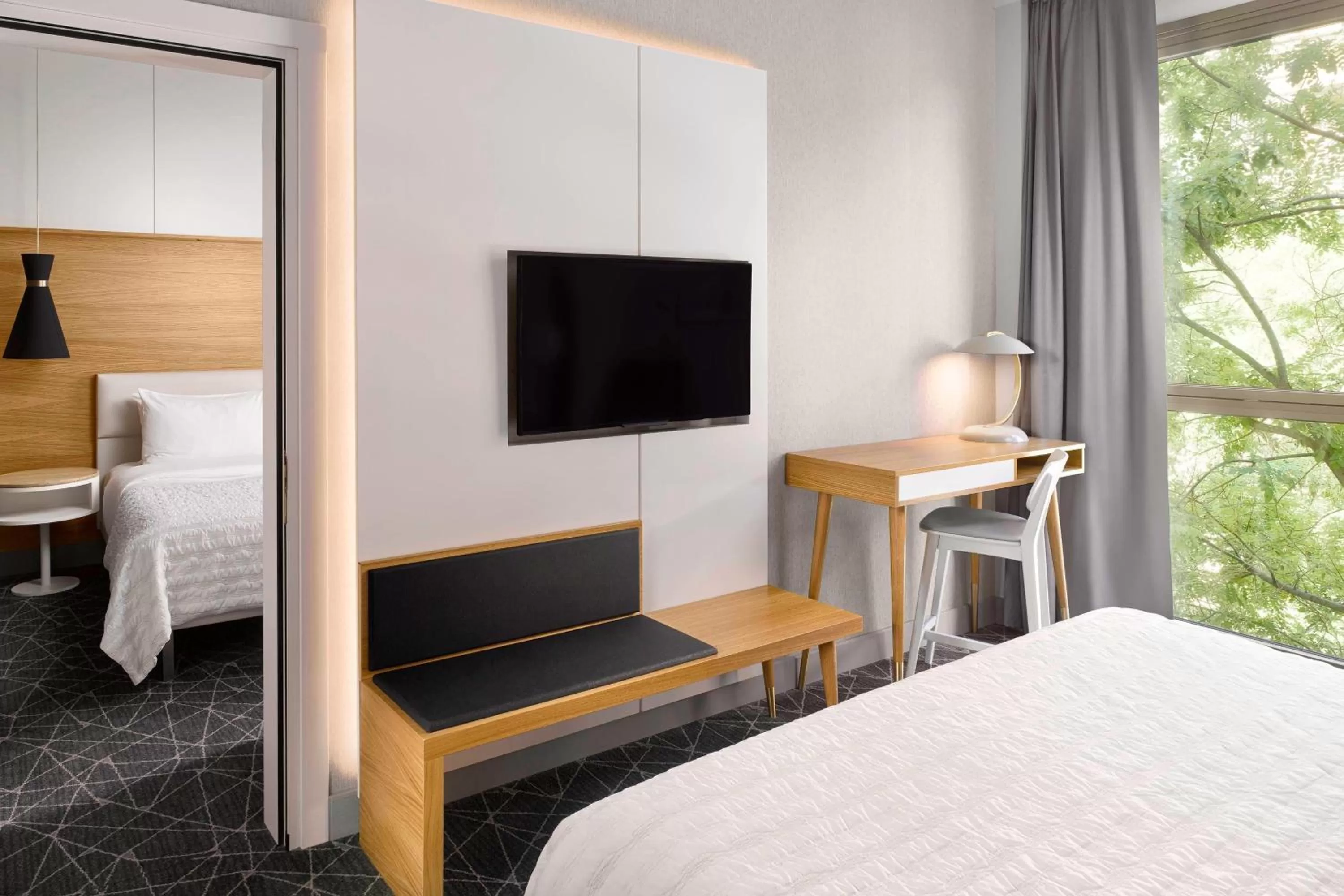 Photo of the whole room, Bed in Le Meridien Visconti Rome