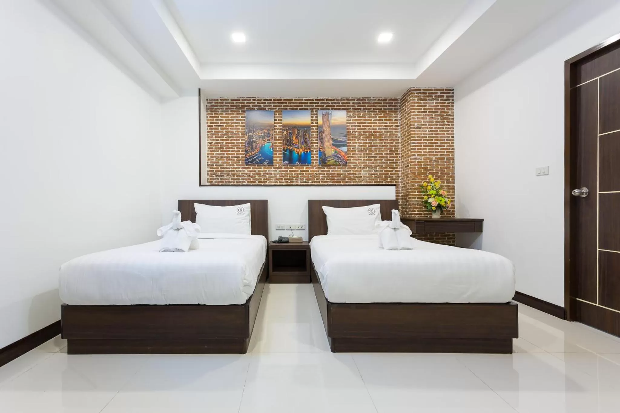 Photo of the whole room, Bed in U Hatyai Hotel