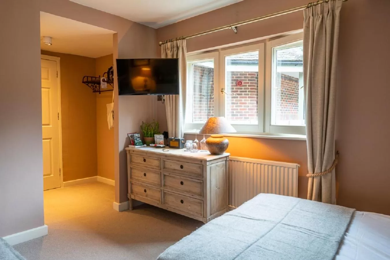 Bed in The Bird In Hand