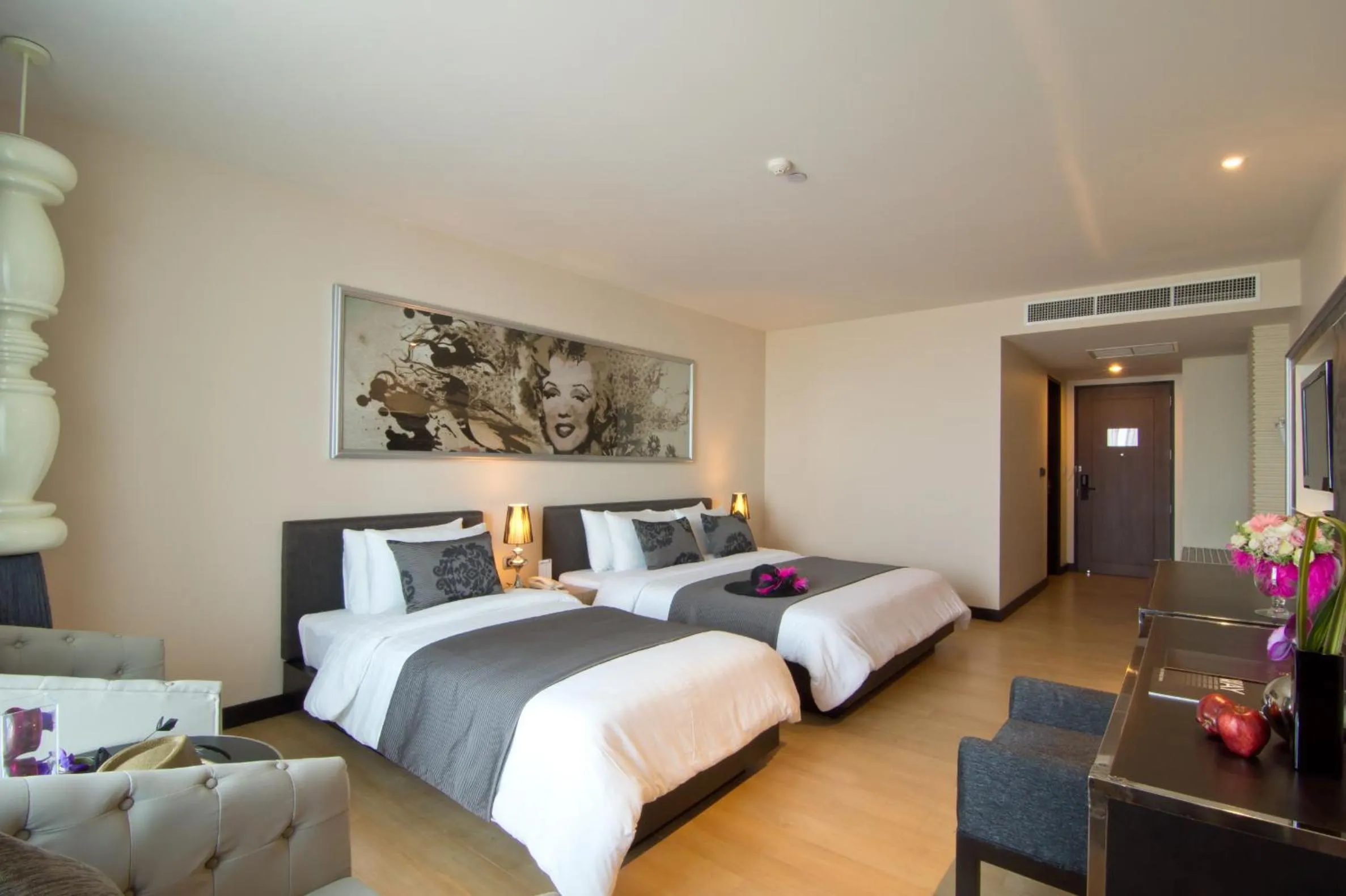 Bed in Way Hotel Pattaya