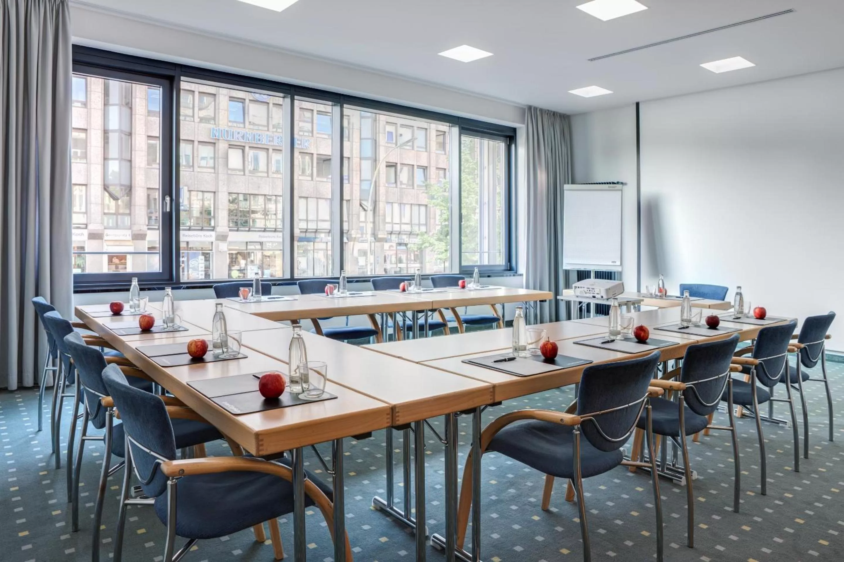 Meeting/conference room in IntercityHotel Hamburg Hauptbahnhof