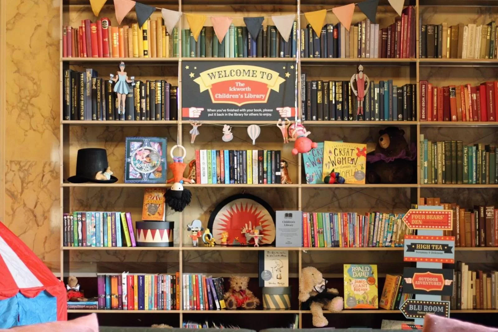 Library in The Ickworth Hotel