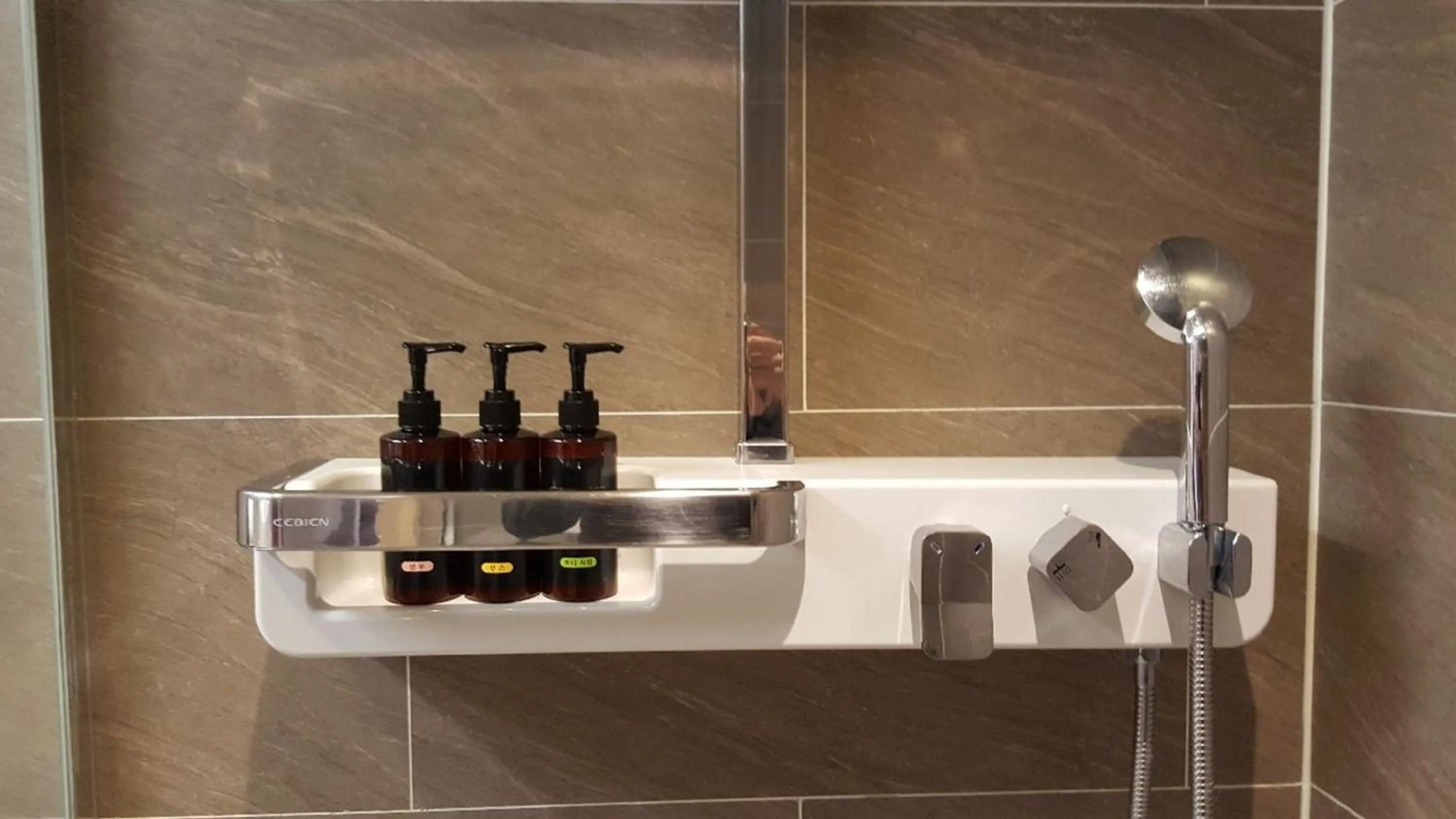 Shower in Hotel Regent Marine The Blue