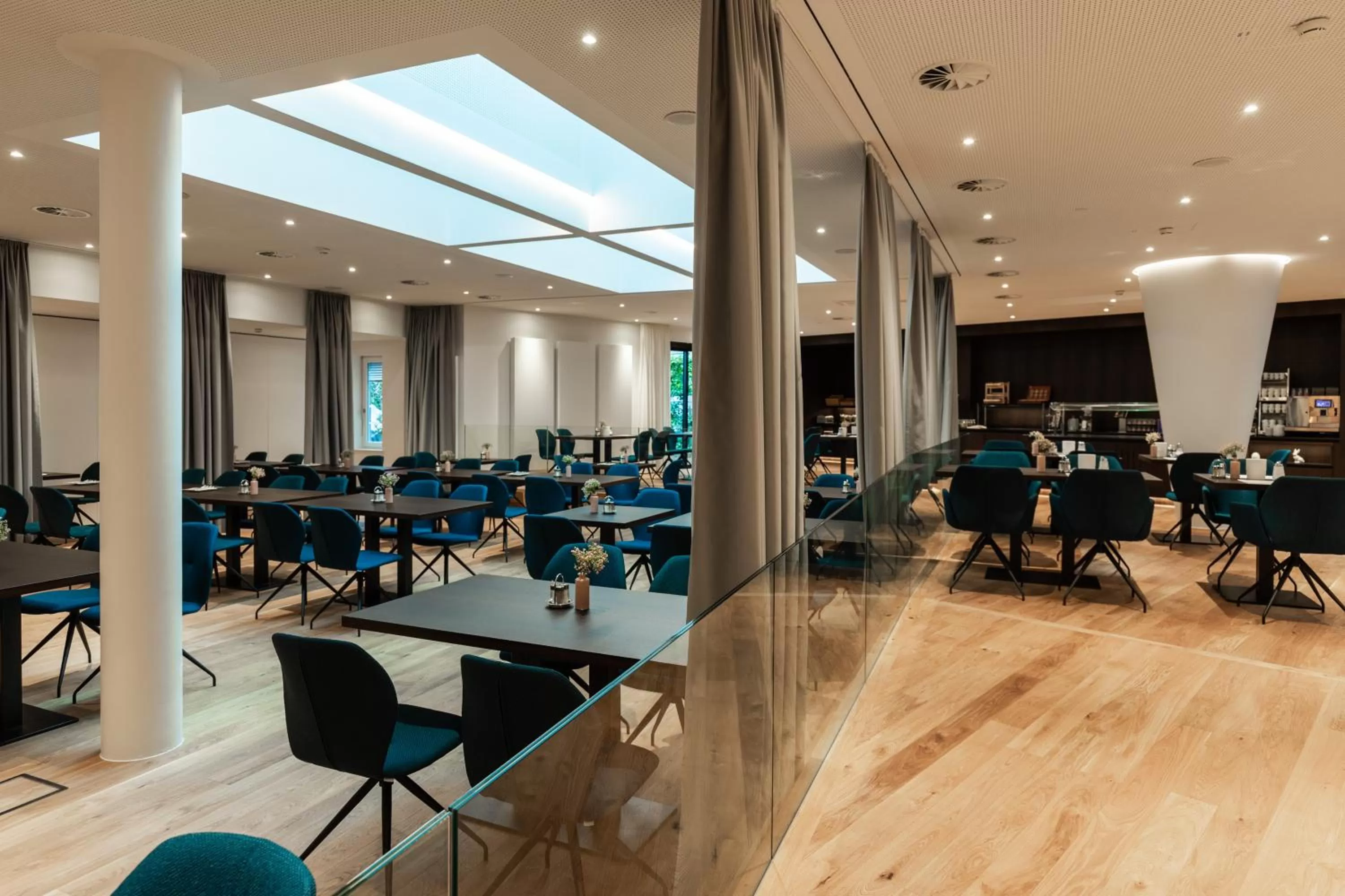 Restaurant/places to eat in Hotel Messmer