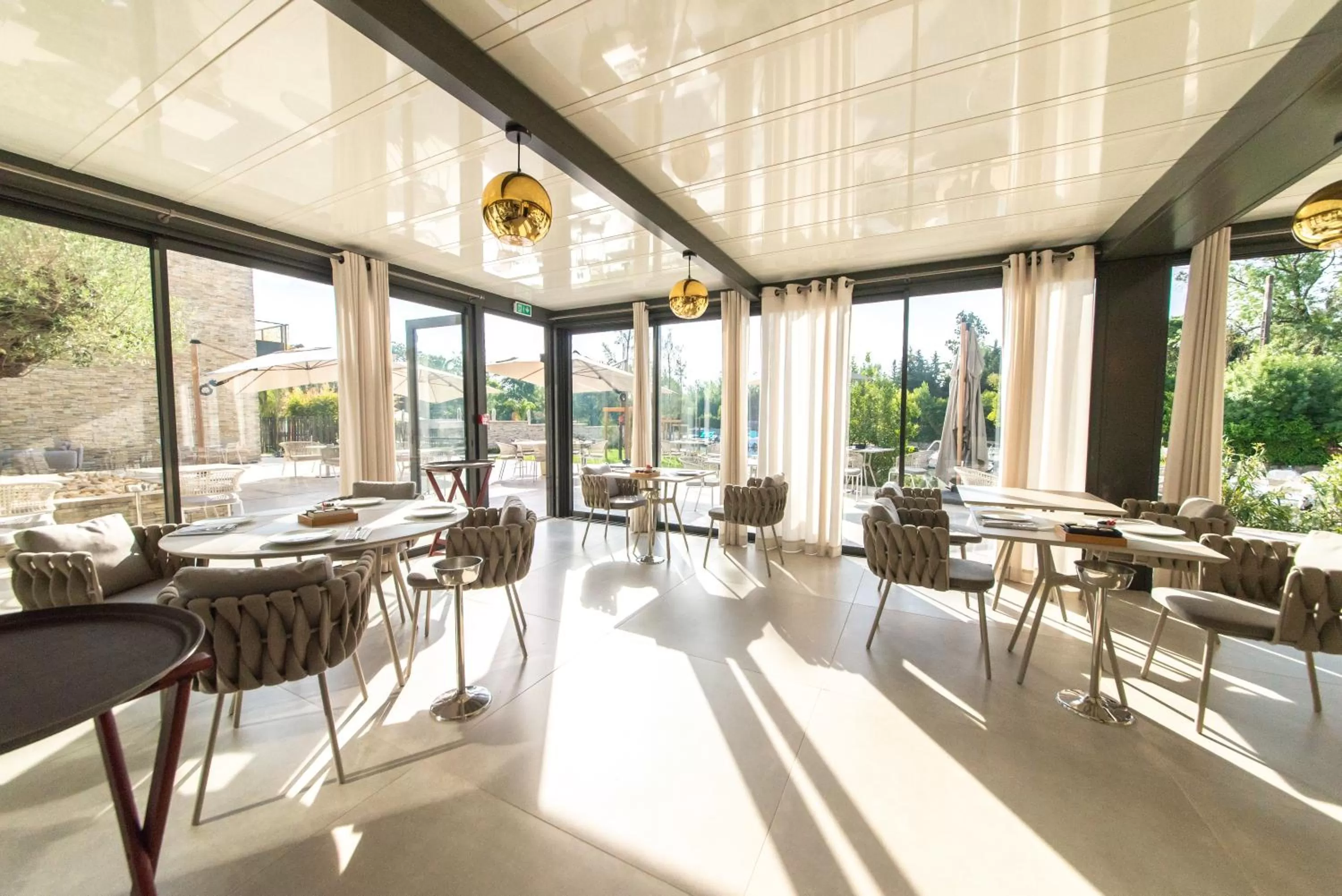 Restaurant/places to eat in Ilot du Golf BW Premier Collection