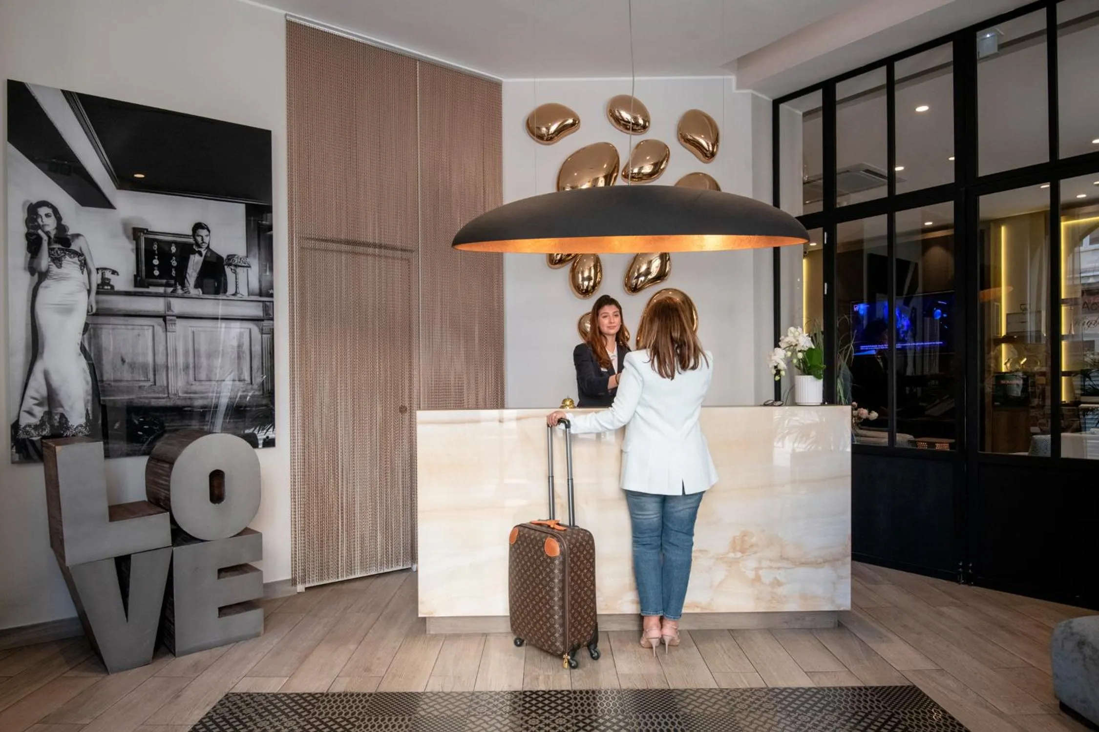 Lobby or reception in Best Western Plus Nice Cosy Hotel