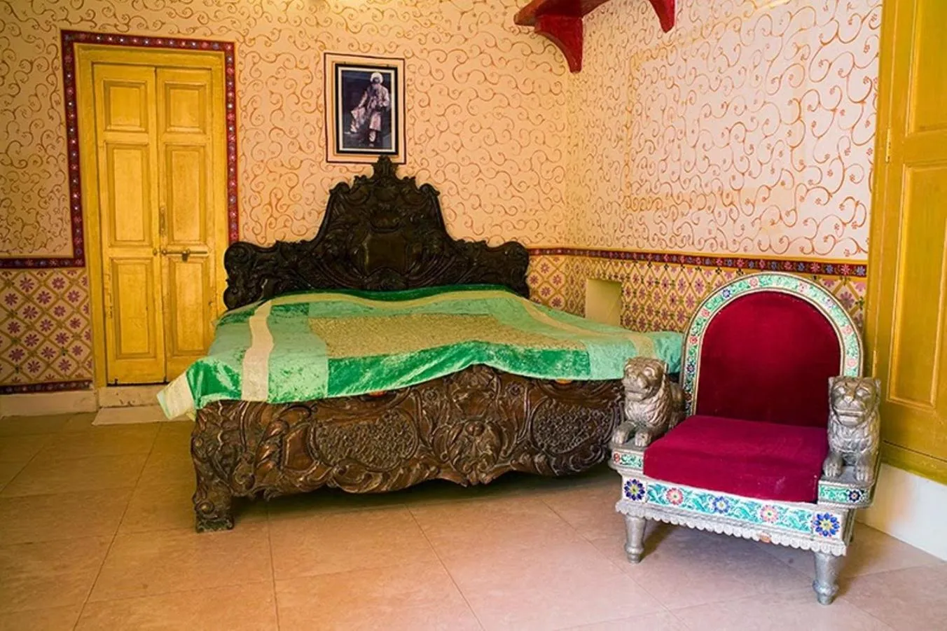 Bedroom, Bed in Krishna Prakash Heritage Haveli