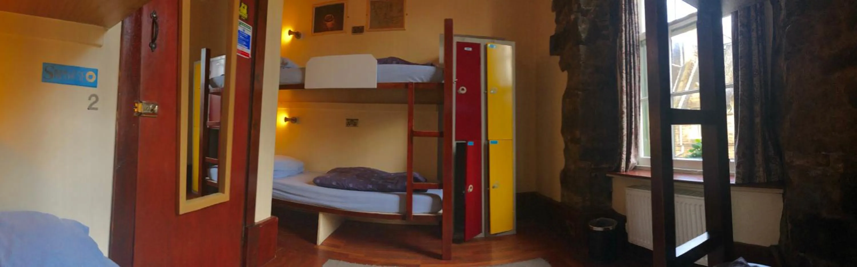 Bed in High Street Hostel - Over 18s Only, Backpackers Atmosphere