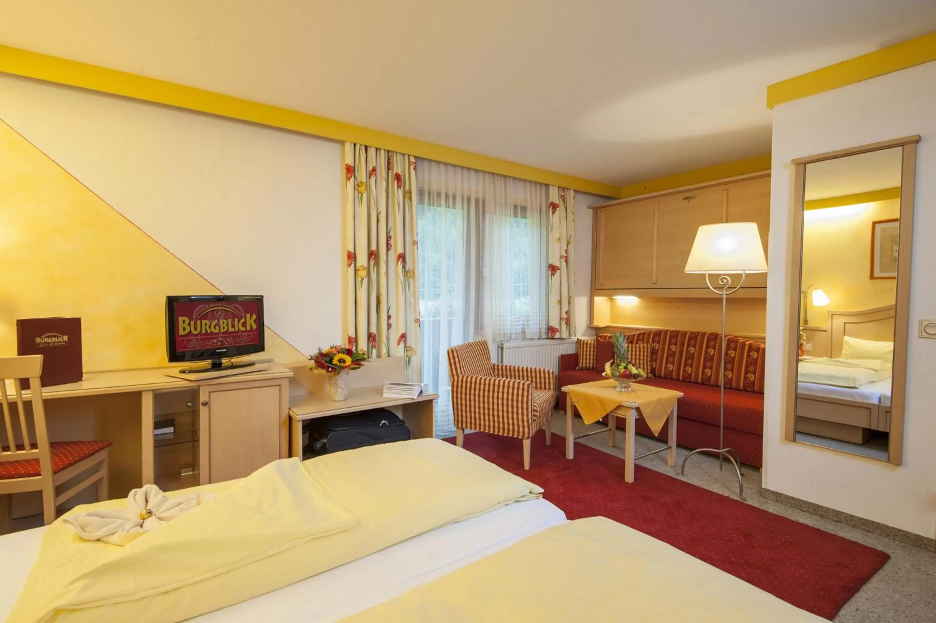 Bed in Hotel-Restaurant Burgblick