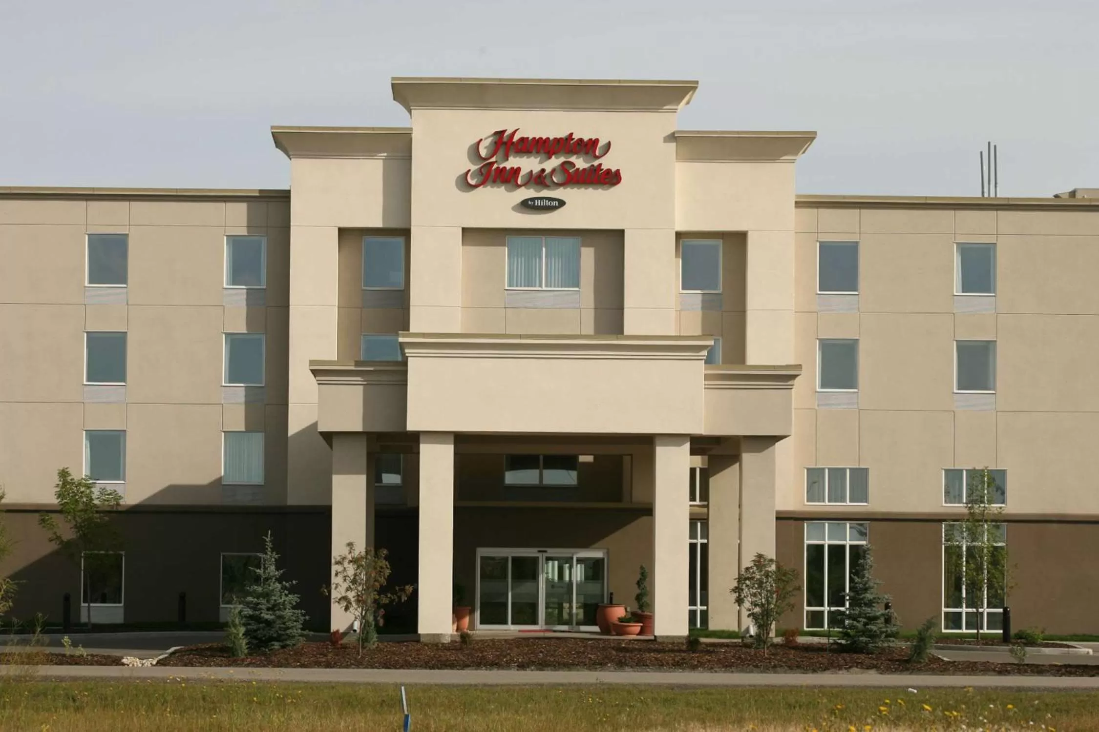 Property building in Hampton Inn & Suites Red Deer