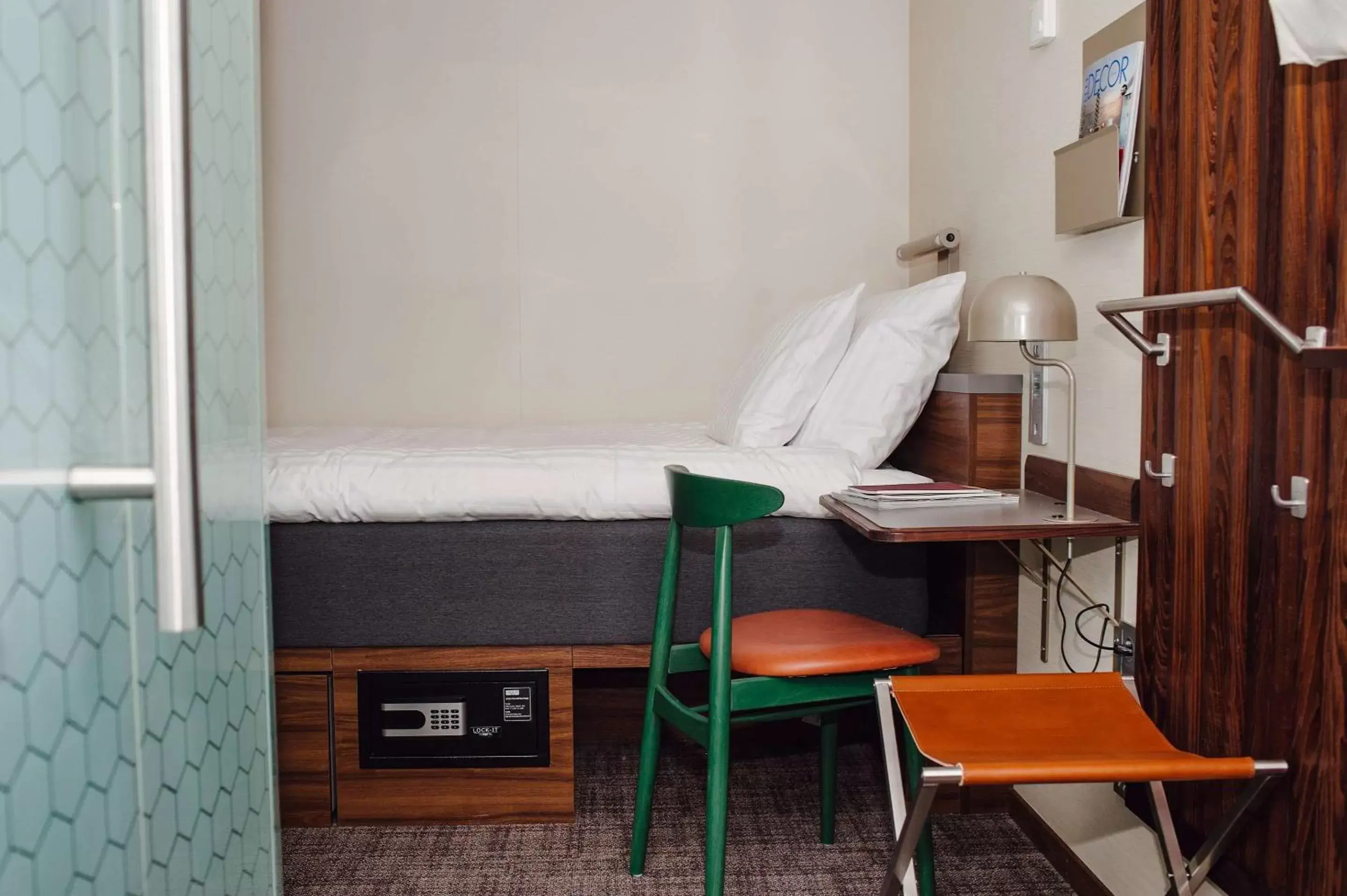 Small & Smart Single - No Window in Best Western and hotel Small & Smart Single - No Window in Best Western and hotel