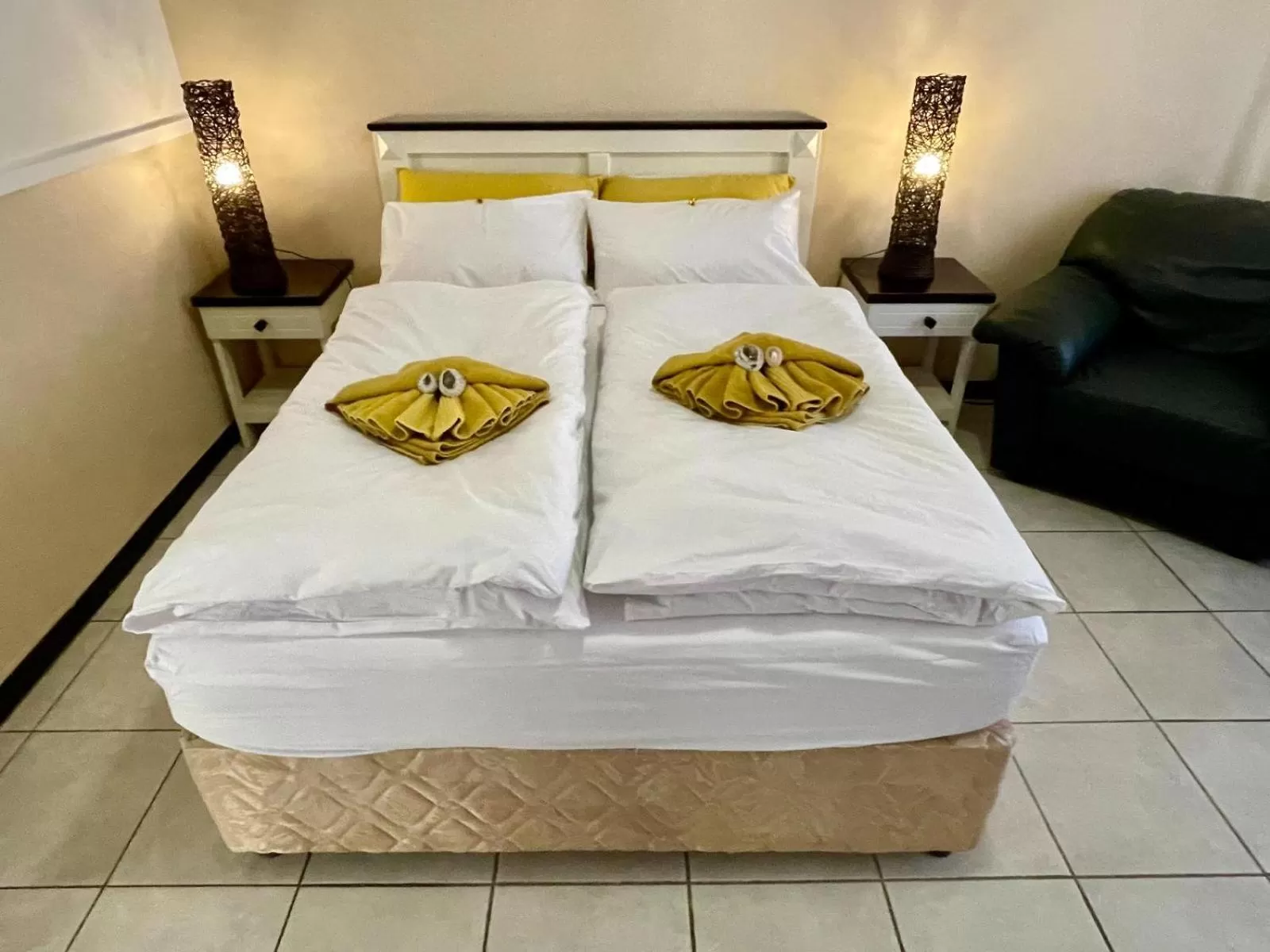 Executive Triple Room in Bushbabies-Inn Self-Catering Accommodation