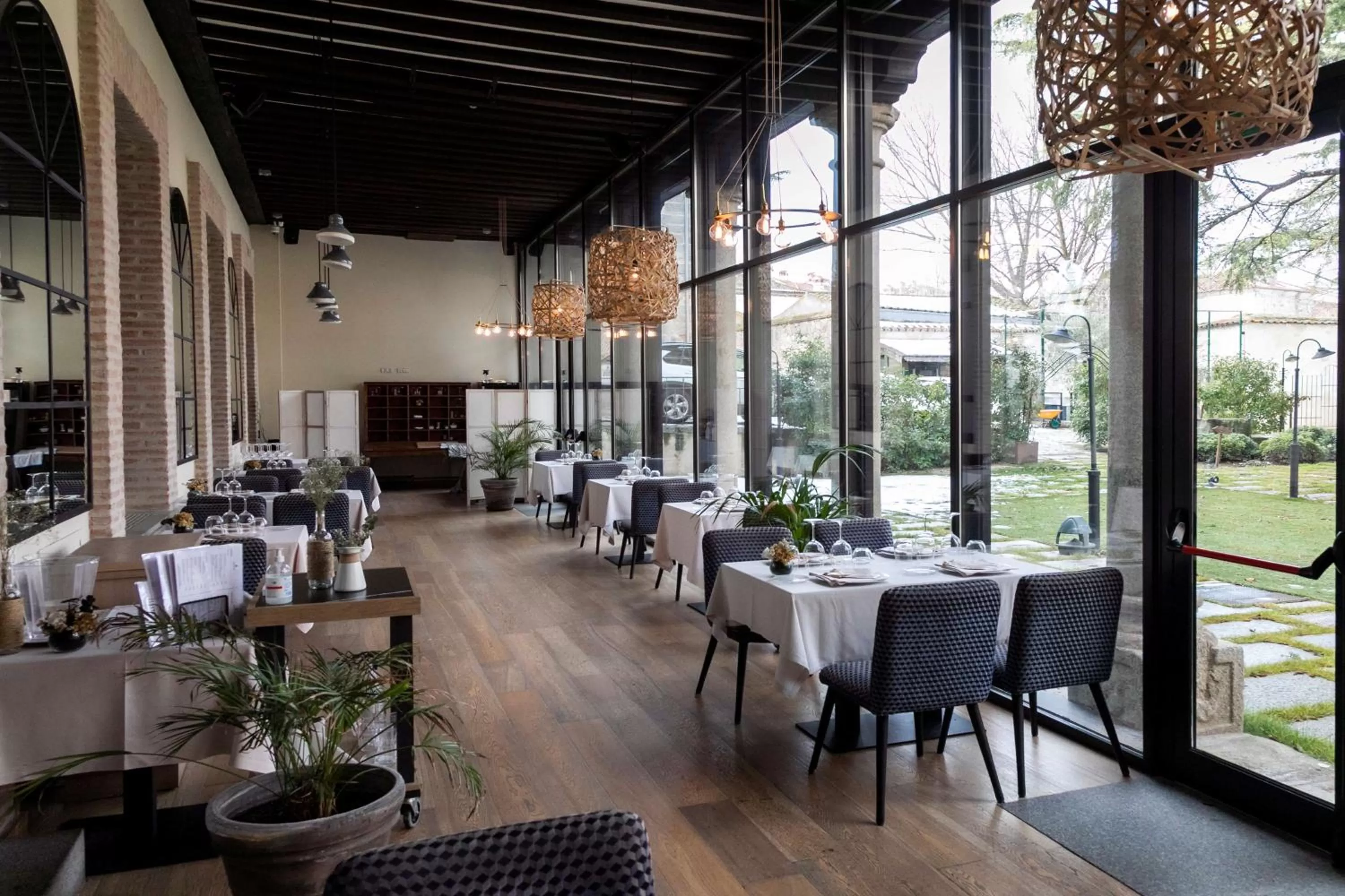 Restaurant/places to eat in Sofraga Palacio