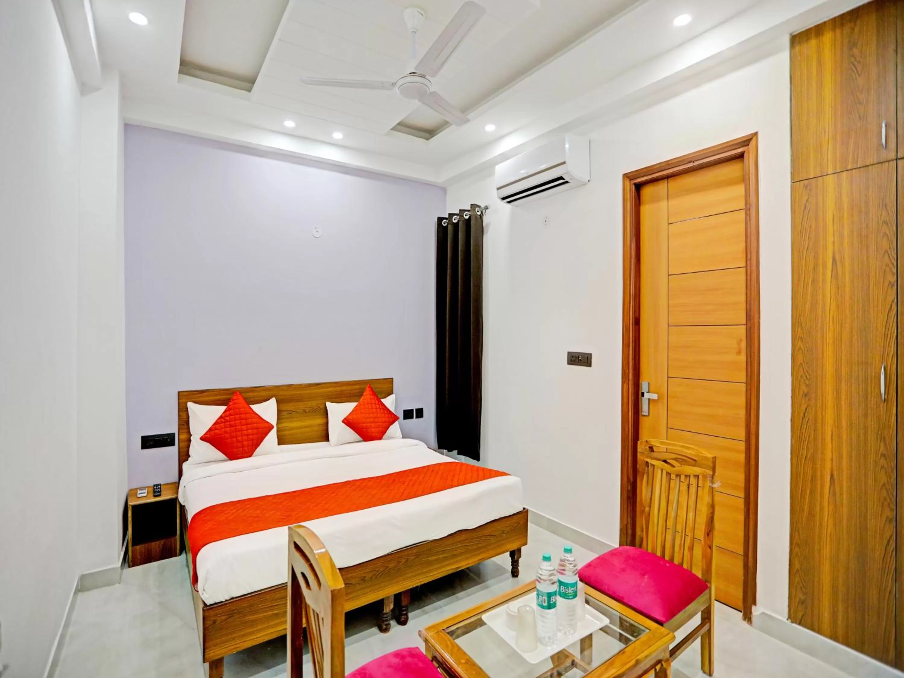 Bedroom, Bed in Hotel Golden Admire - Couple Friendly Hotel Noida Sector - 56