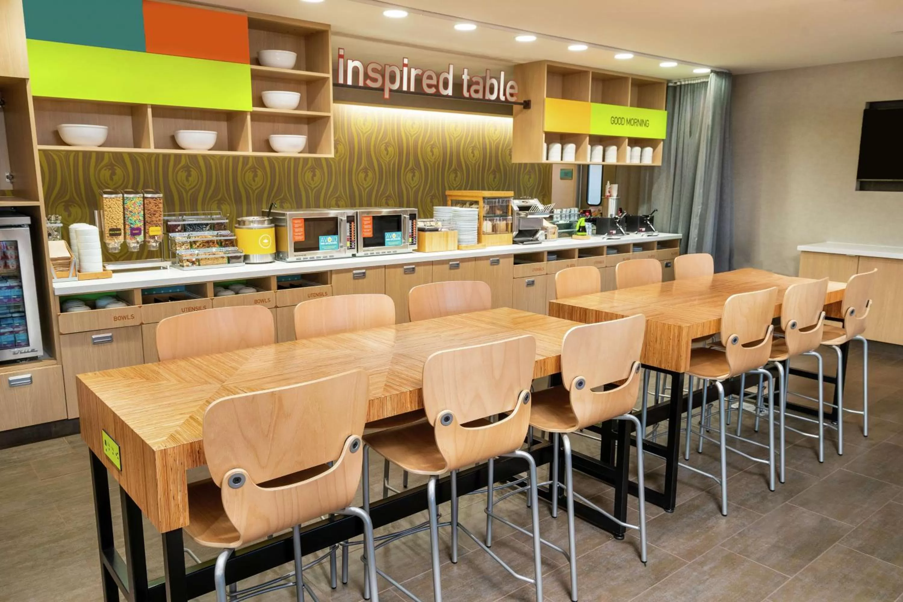 Breakfast in Home2 Suites By Hilton Roseville Sacramento