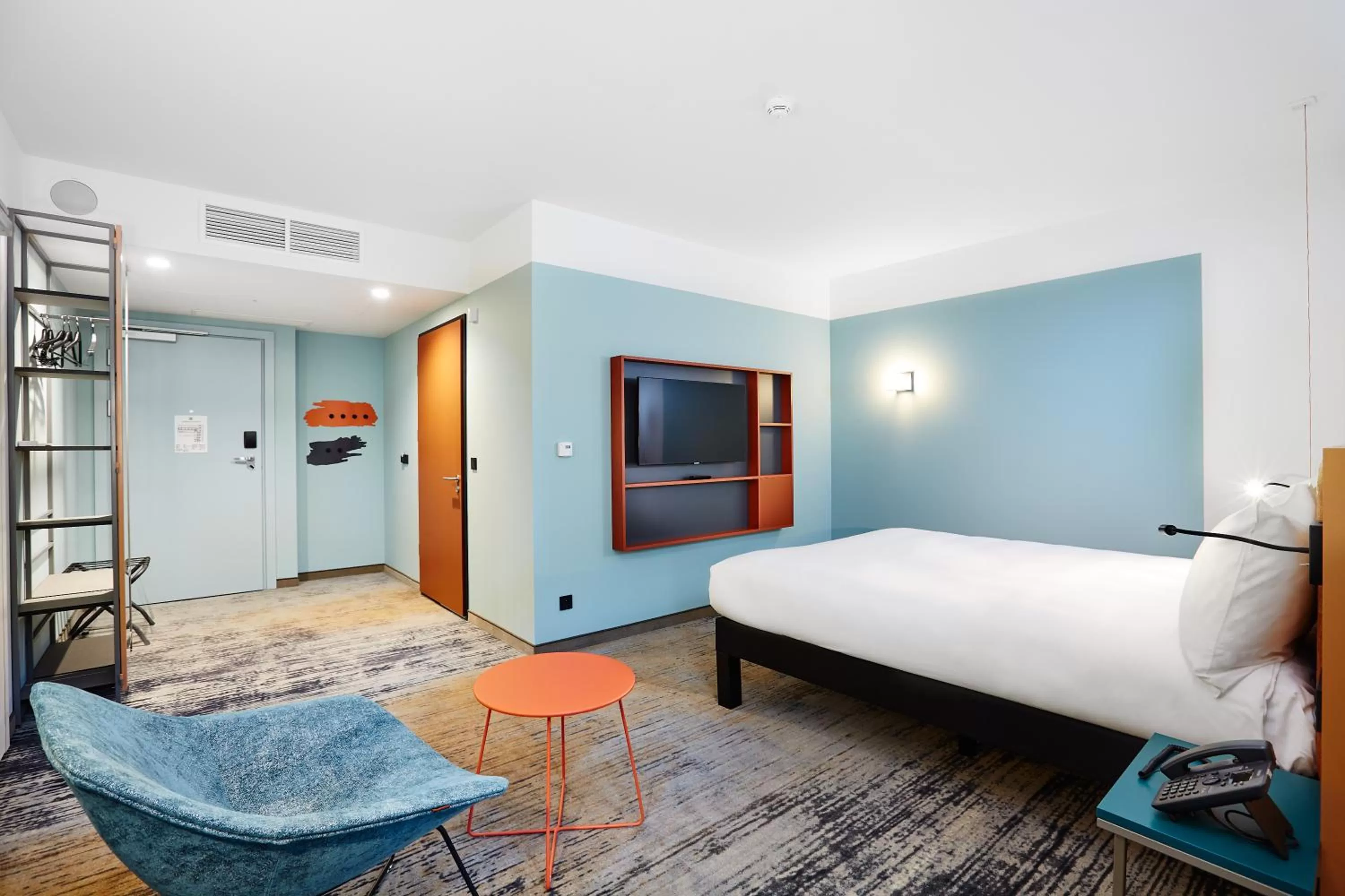 Facility for disabled guests, Bed in ibis Styles Kraków Centrum