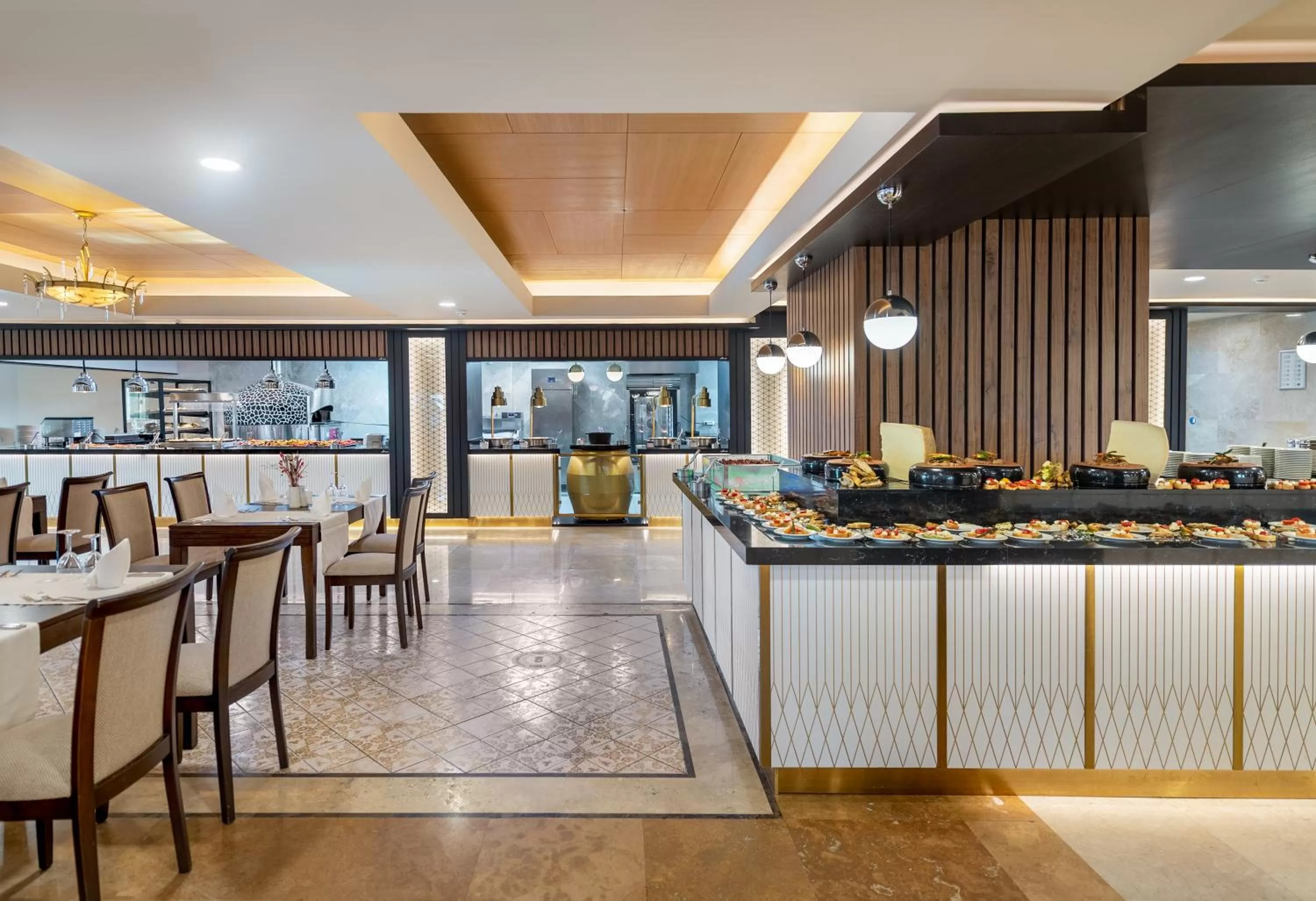 Food and drinks in Kamelya Selin Hotel Luxury Resort & SPA