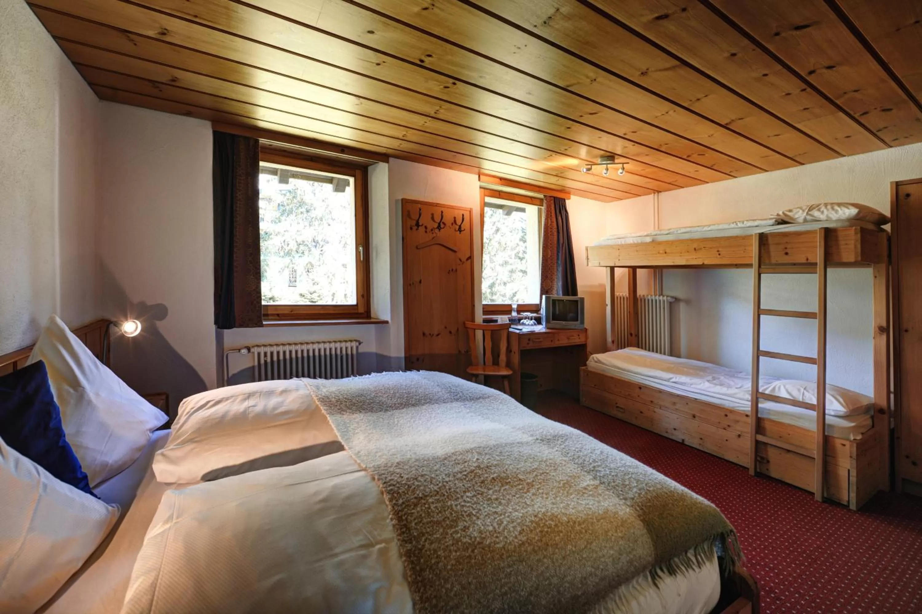 Bed in Hotel Seehof-Arosa