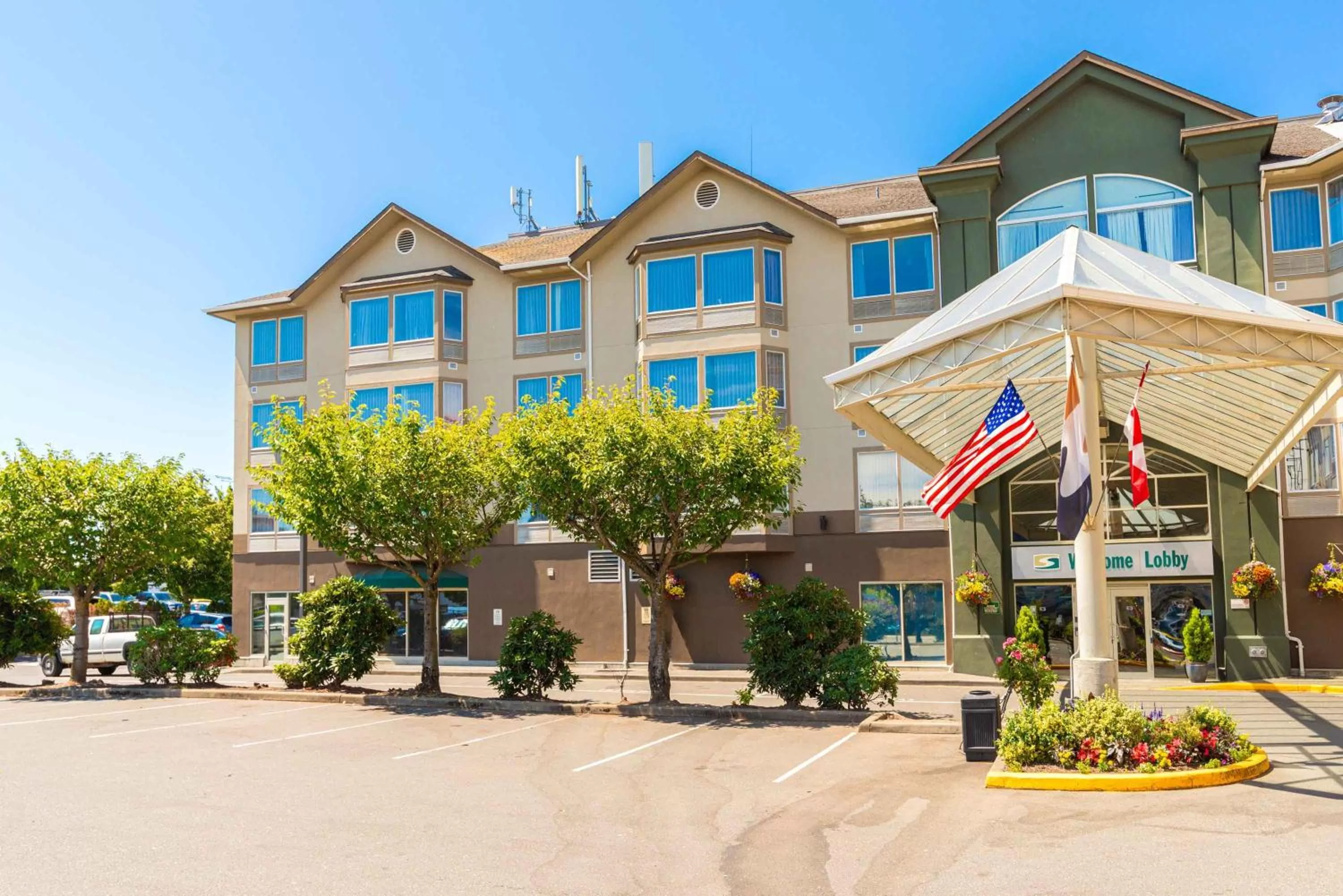 Property building in Sandman Hotel Victoria